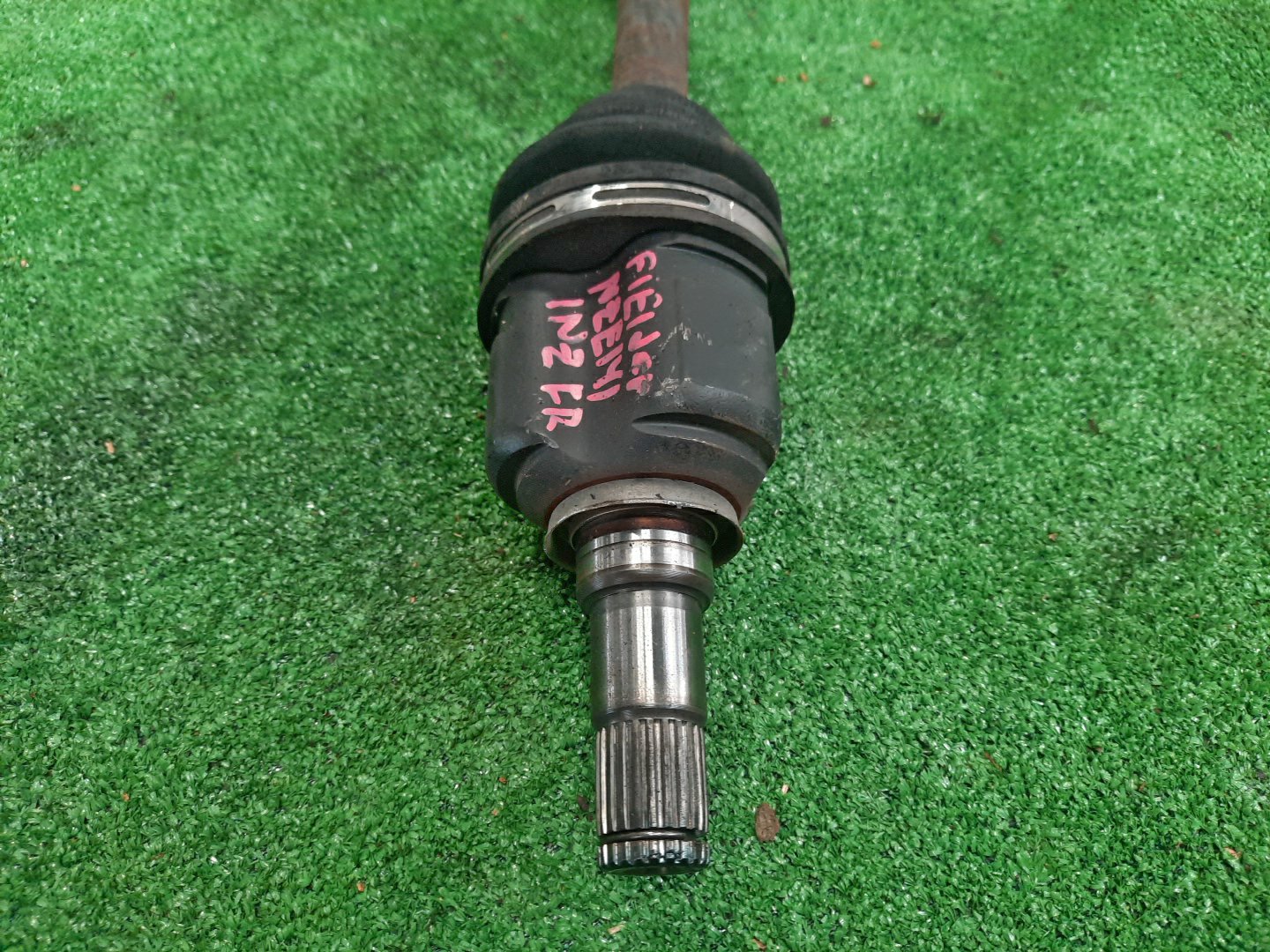 Привод правый передний TOYOTA COROLLA, PREMIO, COROLLA SPACIO, ALLION, COROLLA FIELDER, ALLEX, COROLLA RUNX, WILL VS, COROLLA  AXIO NZE121, NZE120, NZE141, NZT240, NZT260, NZE121N, NZE121G, NZE141G, NZE127 1NZ-FE, 2NZ-FE 3 ракурс