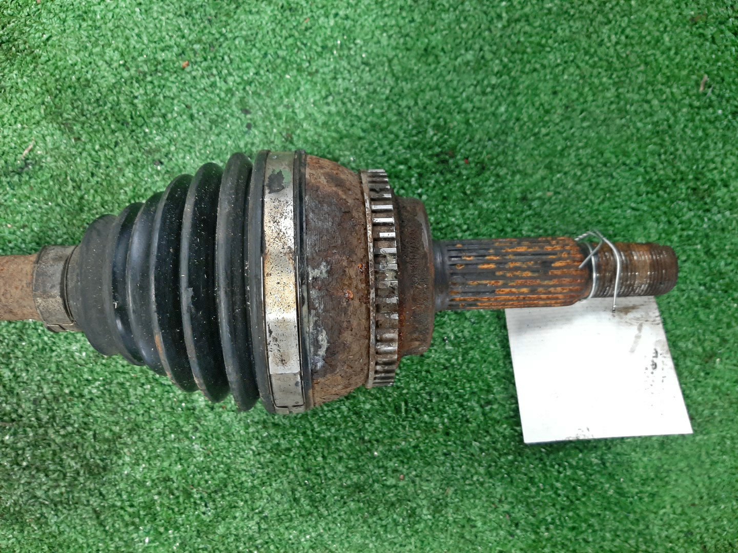 Привод левый передний TOYOTA PREMIO, ISIS, WISH, ALLION, COROLLA FIELDER, COROLLA  AXIO ZRT265, ZGM15G, ZGE25G, ZRE144G, ZRE144 2ZR-FAE, 2ZR-FE 2 ракурс