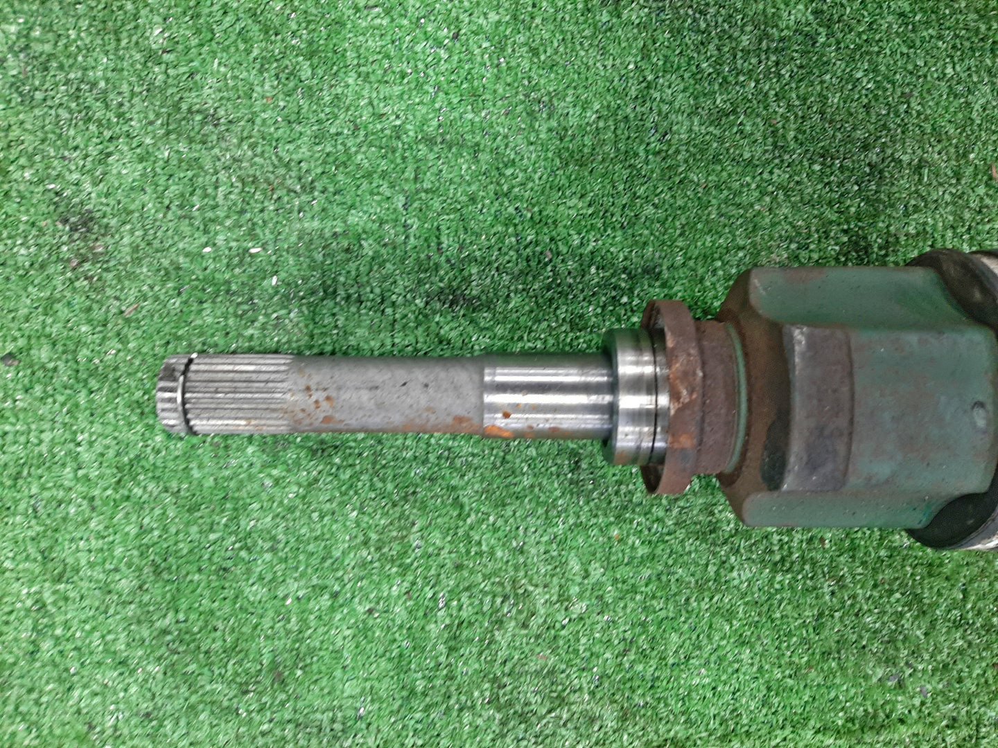 Привод правый передний MITSUBISHI CHARIOT GRANDIS, RVR, CHARIOT N94W, N71W, N74WG 4G64, 4G93 3 ракурс