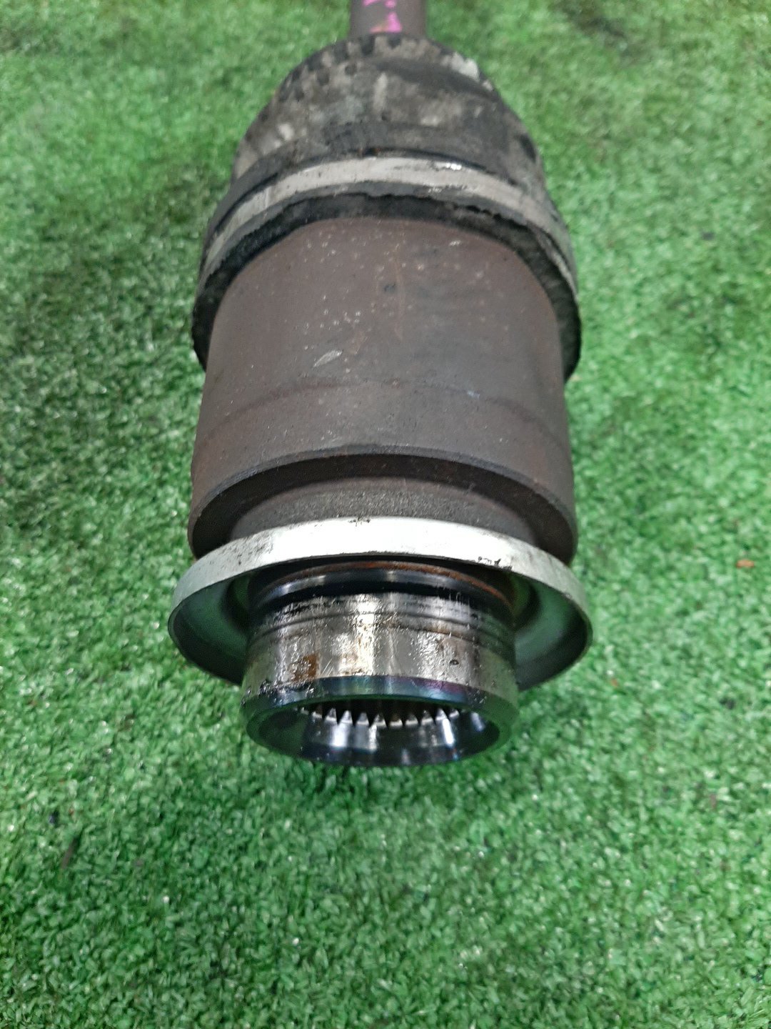 Привод левый передний MITSUBISHI PAJERO IO H76W, H66W, H67W, H77W 4G93, 4G93T, 4G94 3 ракурс
