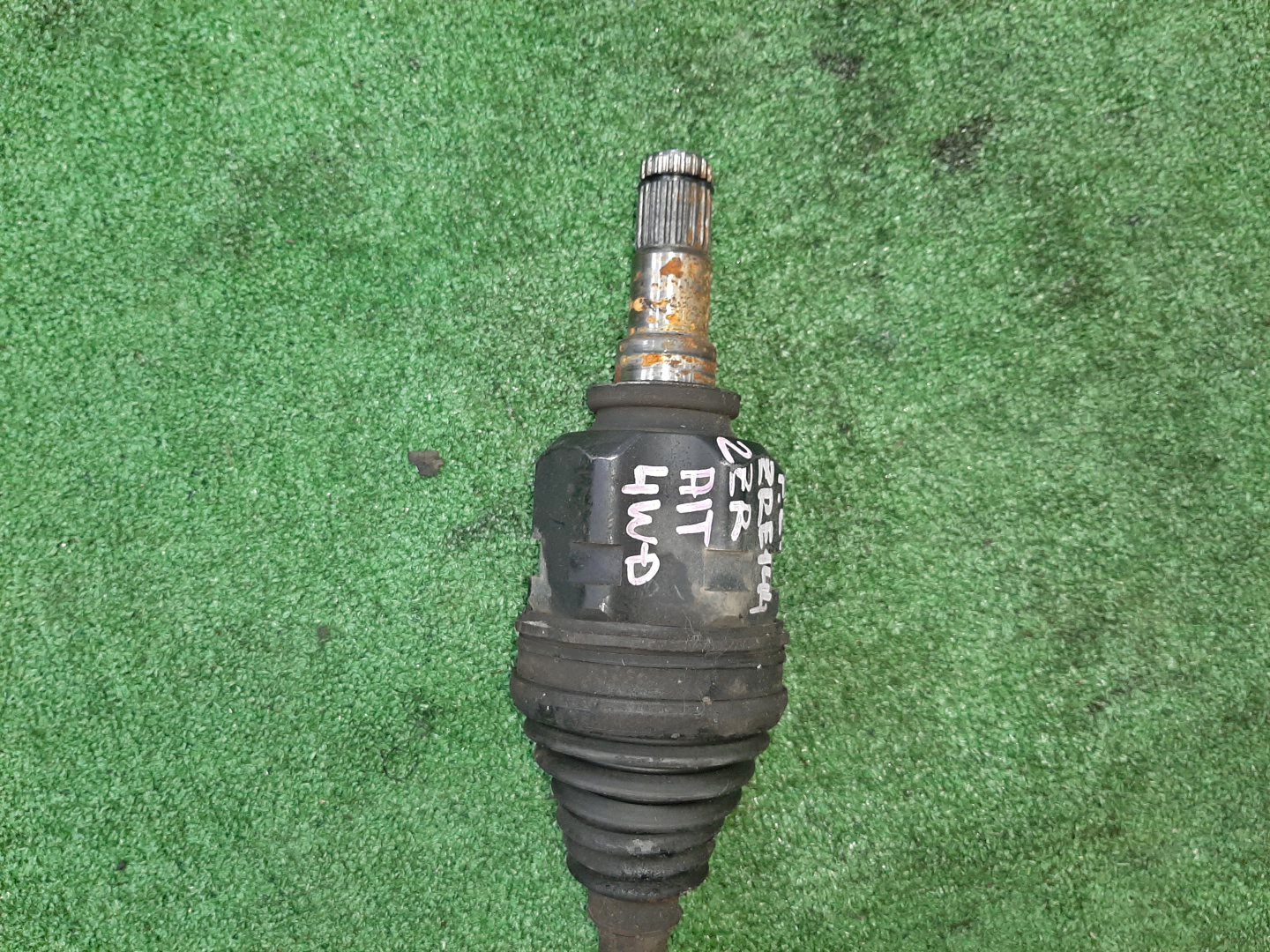 Привод левый передний TOYOTA PREMIO, ISIS, WISH, ALLION, COROLLA FIELDER, COROLLA  AXIO ZRT265, ZGM15G, ZGE25G, ZRE144G, ZRE144 2ZR-FAE, 2ZR-FE 3 ракурс