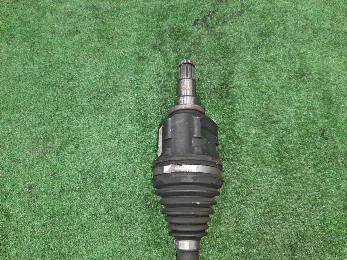 Привод правый передний TOYOTA PREMIO, ISIS, WISH, ALLION, COROLLA FIELDER, COROLLA  AXIO ZRT260, ZGM10, ZGM10W, ZGM10G, ZGE20W, ZGE20G, ZRE142G, ZRE142 2ZR-FAE, 2ZR-FE 3 ракурс