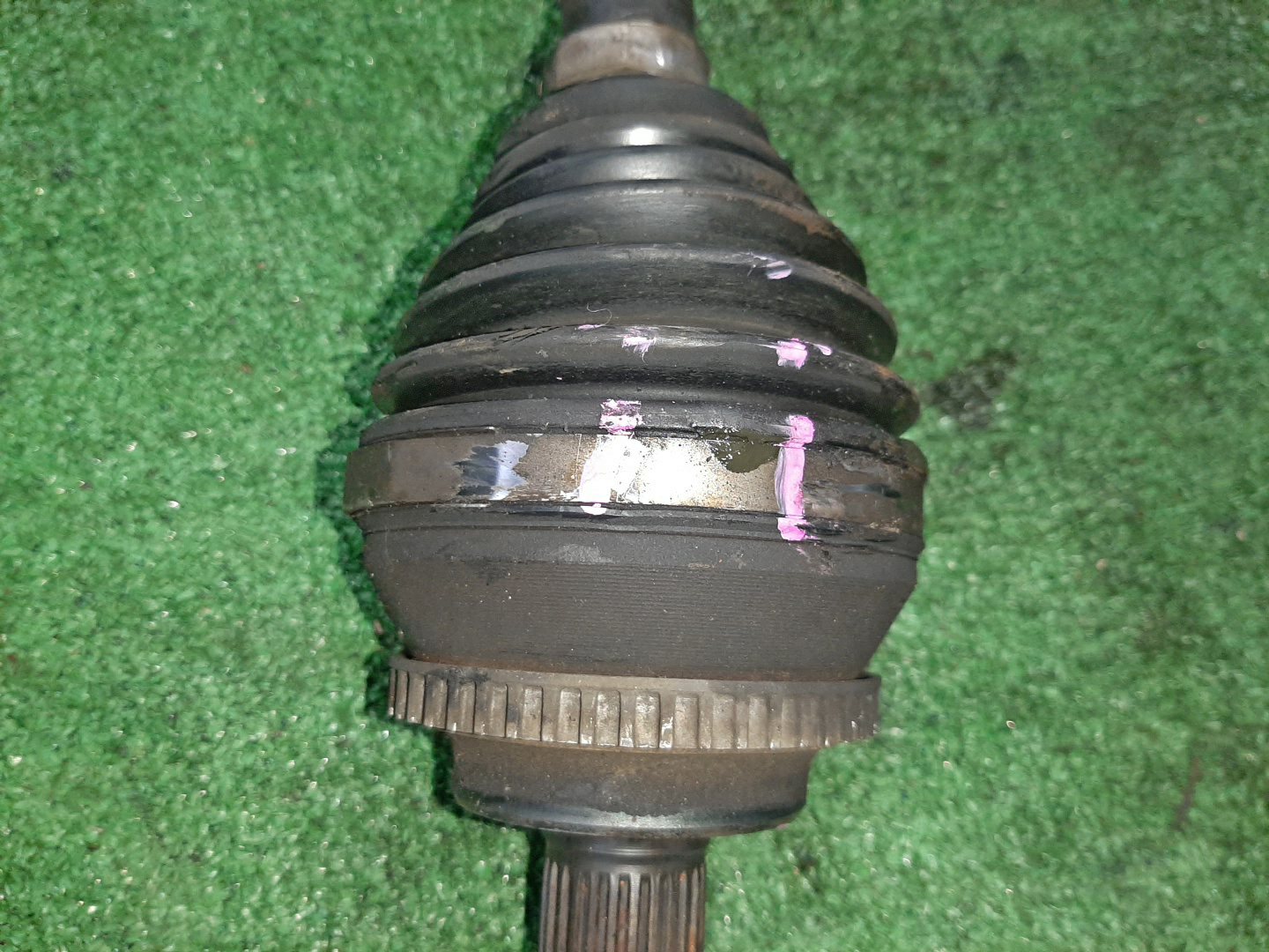 Привод правый передний TOYOTA PREMIO, ISIS, WISH, ALLION, COROLLA FIELDER, COROLLA  AXIO ZRT260, ZGM10, ZGM10W, ZGM10G, ZGE20W, ZGE20G, ZRE142G, ZRE142 2ZR-FAE, 2ZR-FE 4 ракурс