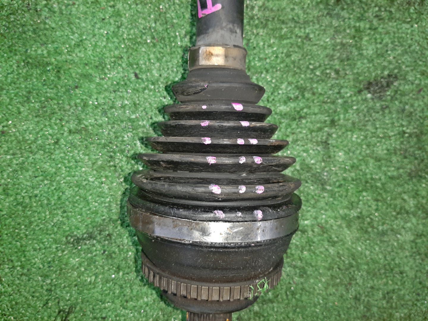 Привод правый передний TOYOTA PREMIO, ISIS, WISH, ALLION, COROLLA FIELDER, COROLLA  AXIO ZRT260, ZGM10, ZGM10W, ZGM10G, ZGE20W, ZGE20G, ZRE142G, ZRE142 2ZR-FAE, 2ZR-FE 4 ракурс