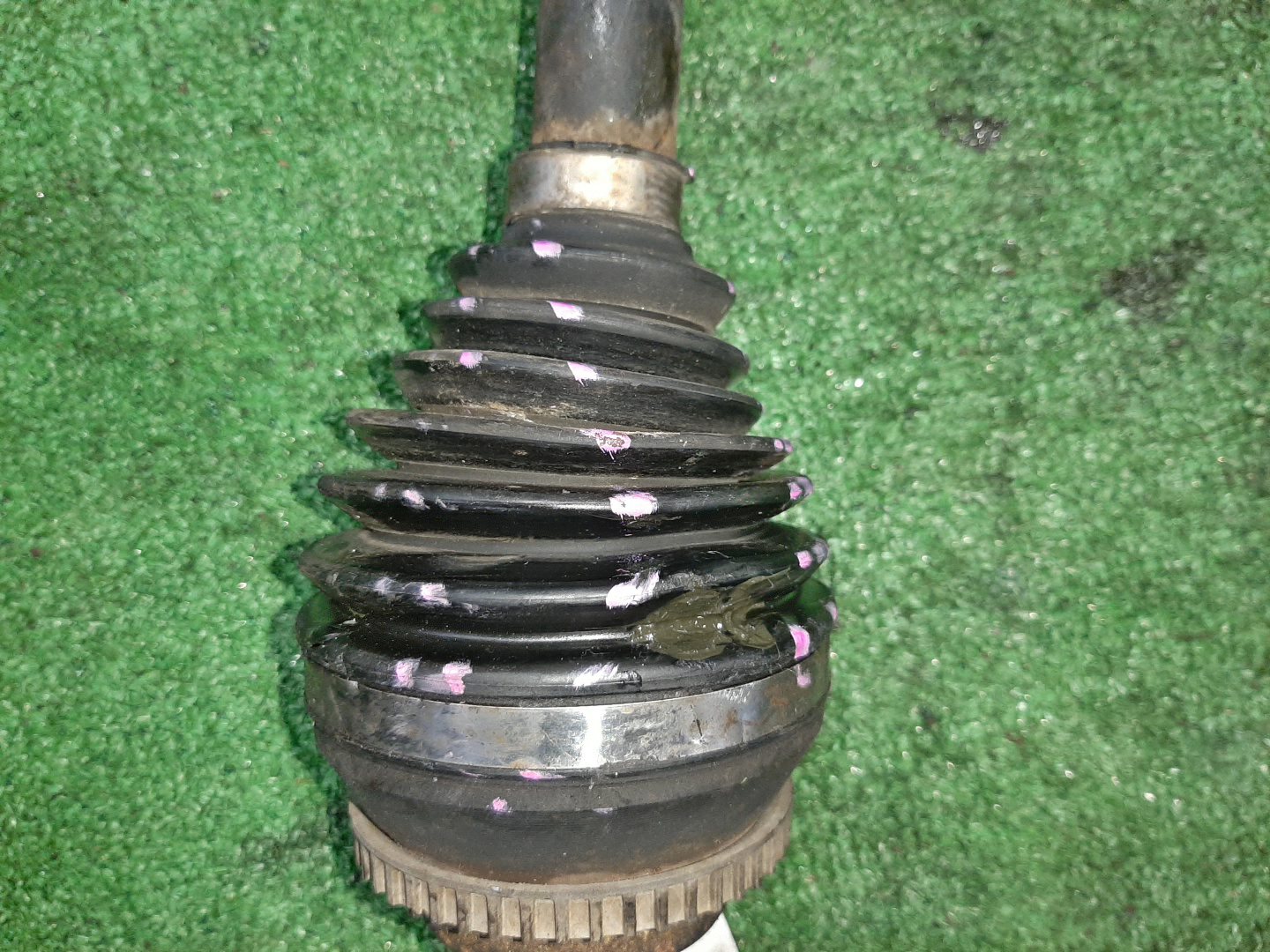 Привод правый передний TOYOTA PREMIO, ISIS, WISH, ALLION, COROLLA FIELDER, COROLLA  AXIO ZRT260, ZGM10, ZGM10W, ZGM10G, ZGE20W, ZGE20G, ZRE142G, ZRE142 2ZR-FAE, 2ZR-FE 4 ракурс