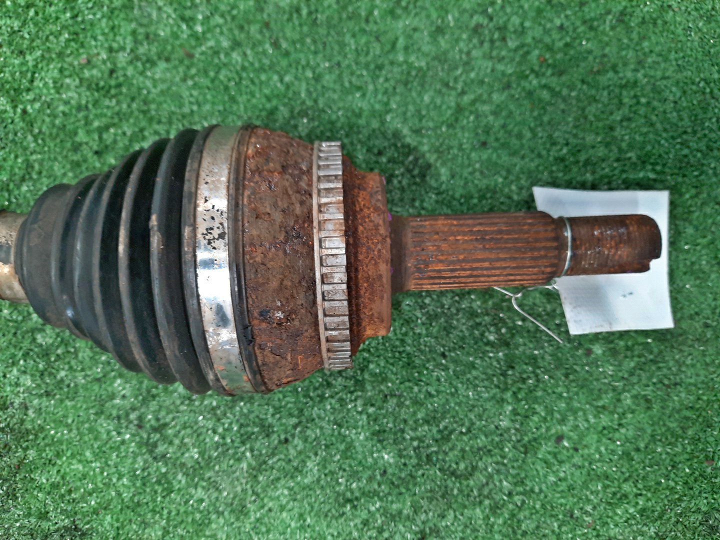 Привод правый передний TOYOTA PREMIO, ISIS, WISH, ALLION, COROLLA FIELDER, COROLLA  AXIO ZRT265, ZGM15G, ZGE25G, ZRE144G, ZRE144 2ZR-FAE, 2ZR-FE 2 ракурс