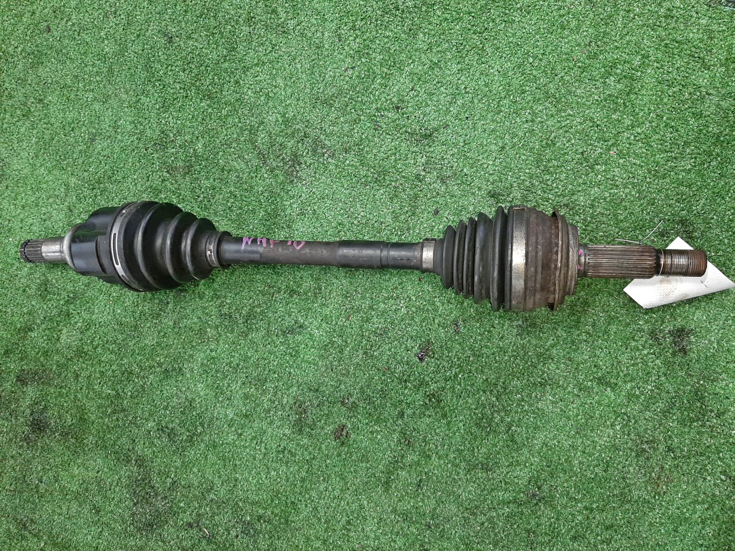 Привод левый передний TOYOTA COROLLA FIELDER, AQUA, COROLLA  AXIO NKE165G, NHP10, NKE165 1NZ-FXE 1 ракурс