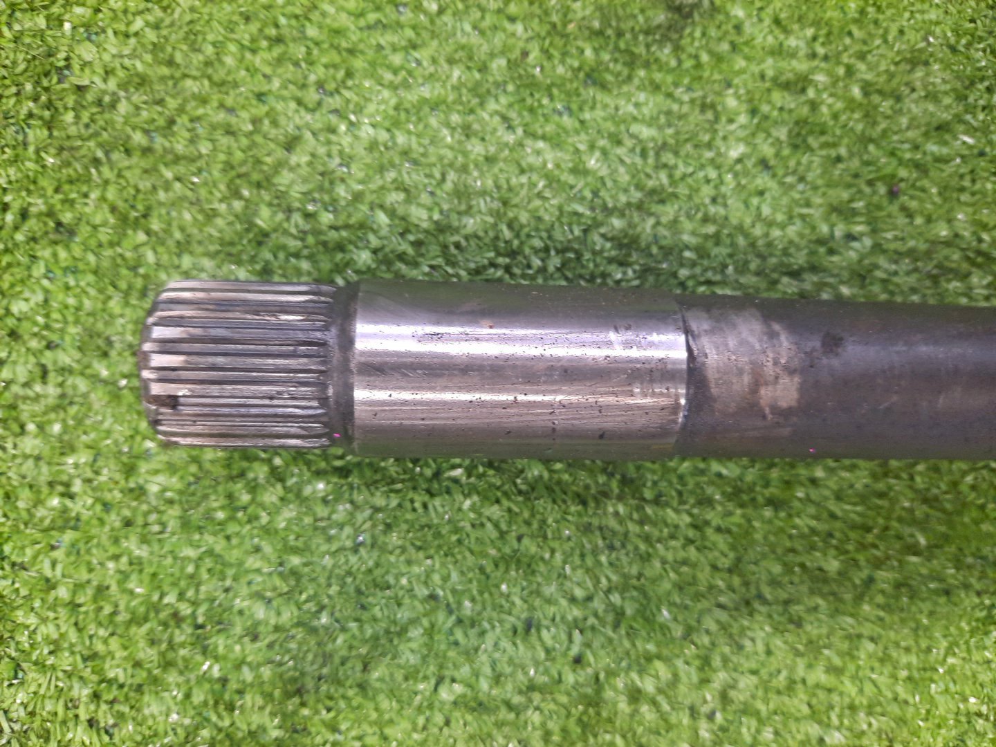 Привод правый передний TOYOTA PREMIO, ISIS, WISH, ALLION, COROLLA FIELDER, COROLLA  AXIO ZRT265, ZGM15G, ZGE25G, ZRE144G, ZRE144 2ZR-FAE, 2ZR-FE 3 ракурс