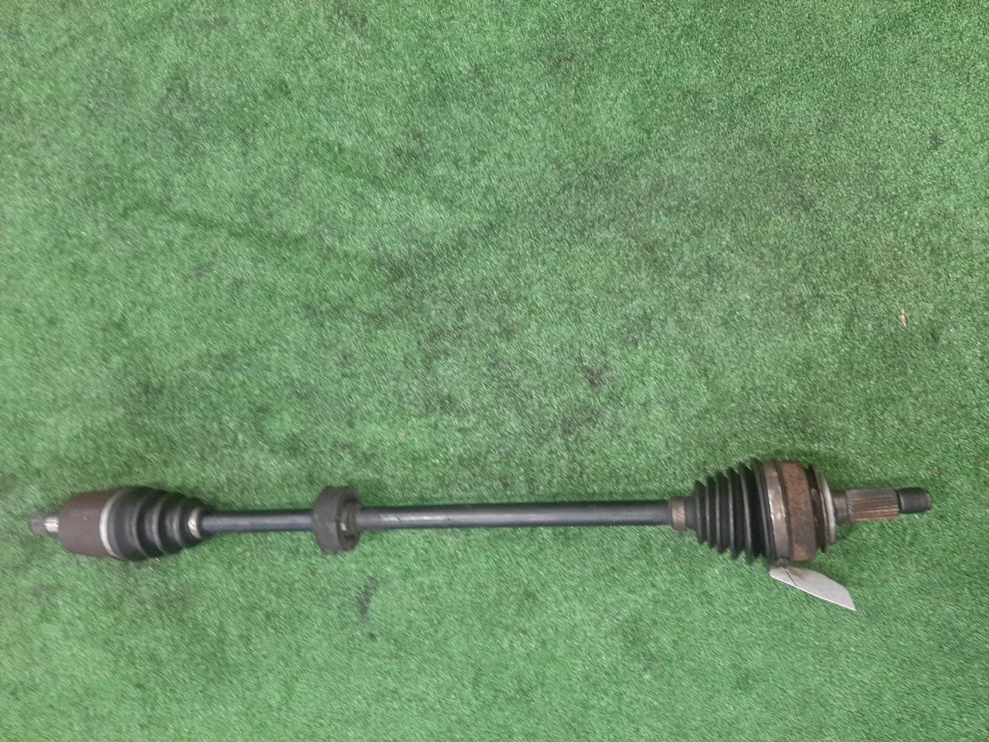 Привод правый передний HONDA AIRWAVE GJ1 L15A 2 ракурс