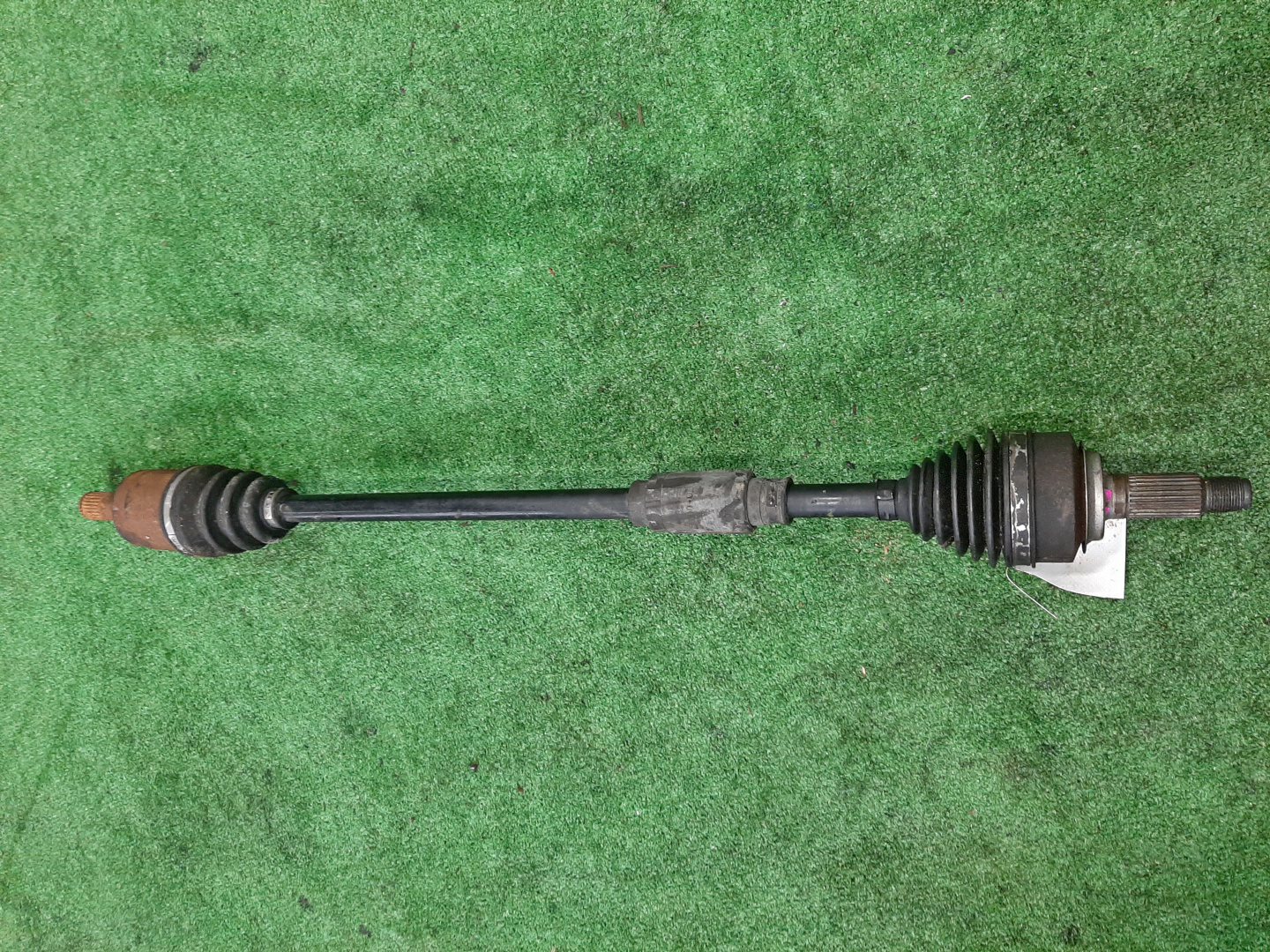 Привод правый передний HONDA FIT, FIT SHUTTLE GE6, GE8, GG7, GP2 L13A, L15A, LDA 1 ракурс