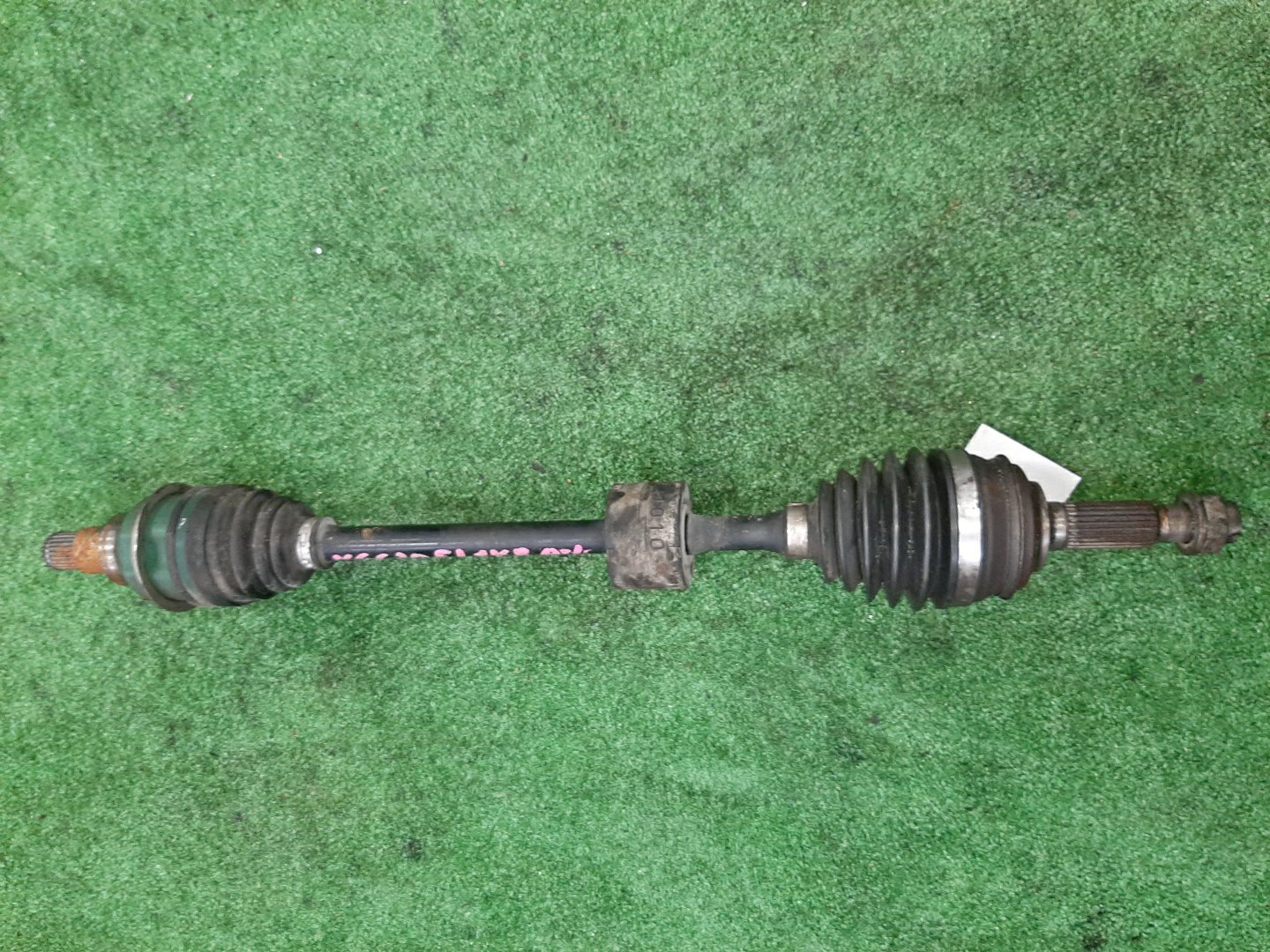 Привод левый передний TOYOTA PASSO, BB, DEX, BOON, COO KGC30, KGC35, QNC20, QNC21, M401F, M600S, M610S, M401S, M402S 1KR-FE, K3-VE, 3SZ-VE 1 ракурс
