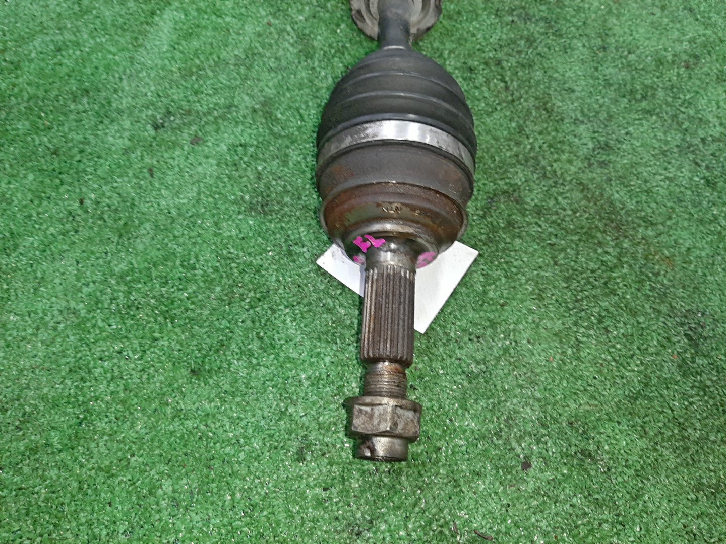 Привод левый передний TOYOTA PASSO, BB, DEX, BOON, COO KGC30, KGC35, QNC20, QNC21, M401F, M600S, M610S, M401S, M402S 1KR-FE, K3-VE, 3SZ-VE 2 ракурс
