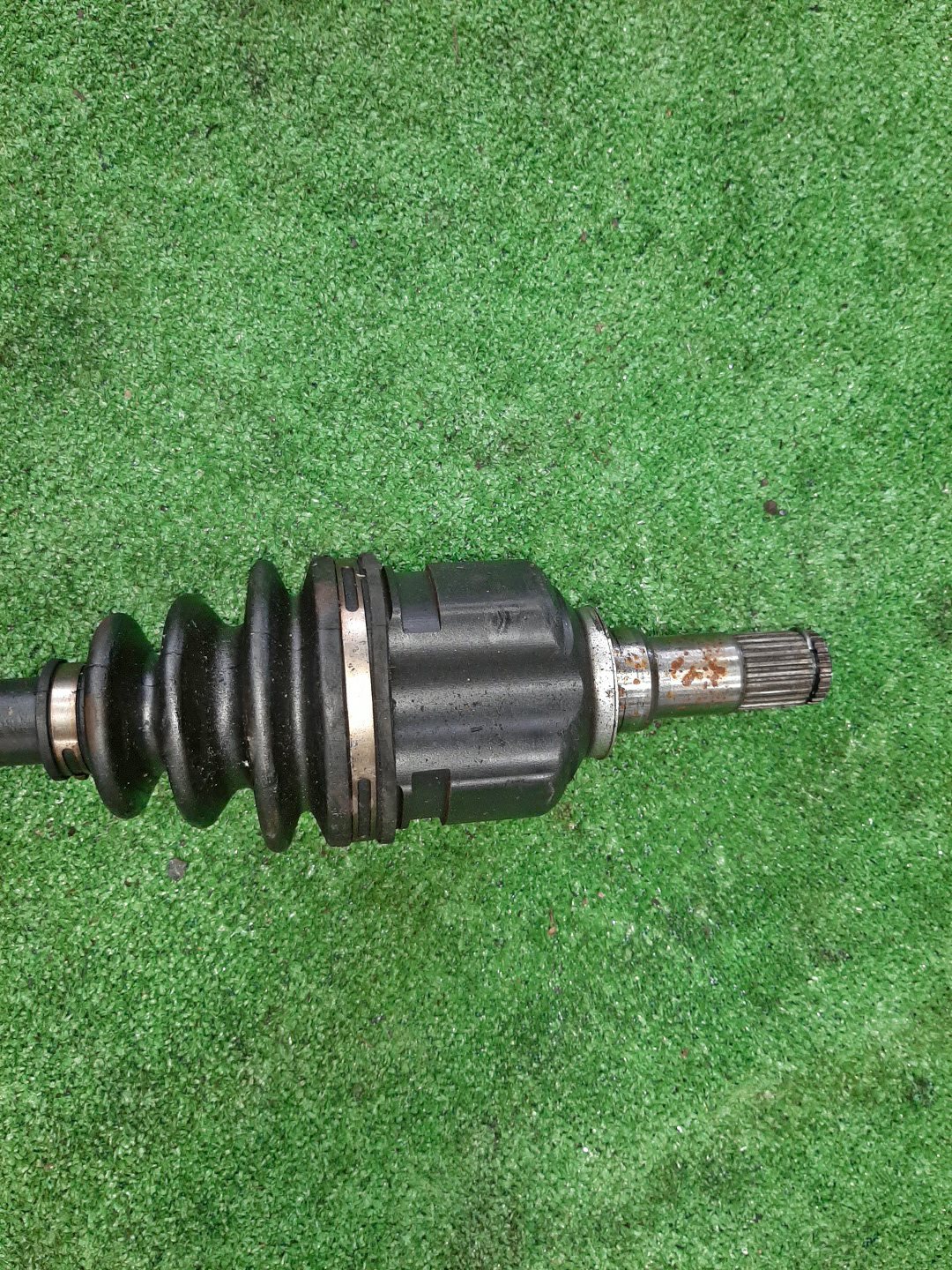 Привод правый передний TOYOTA COROLLA  AXIO NRE161 2NR-FKE 3 ракурс