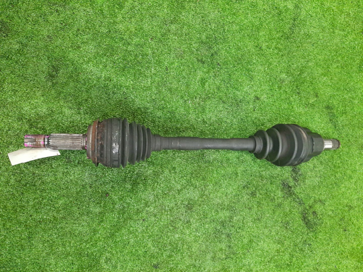 Привод левый передний TOYOTA COROLLA FIELDER, AQUA, COROLLA  AXIO NKE165G, NHP10, NKE165 1NZ-FXE 1 ракурс