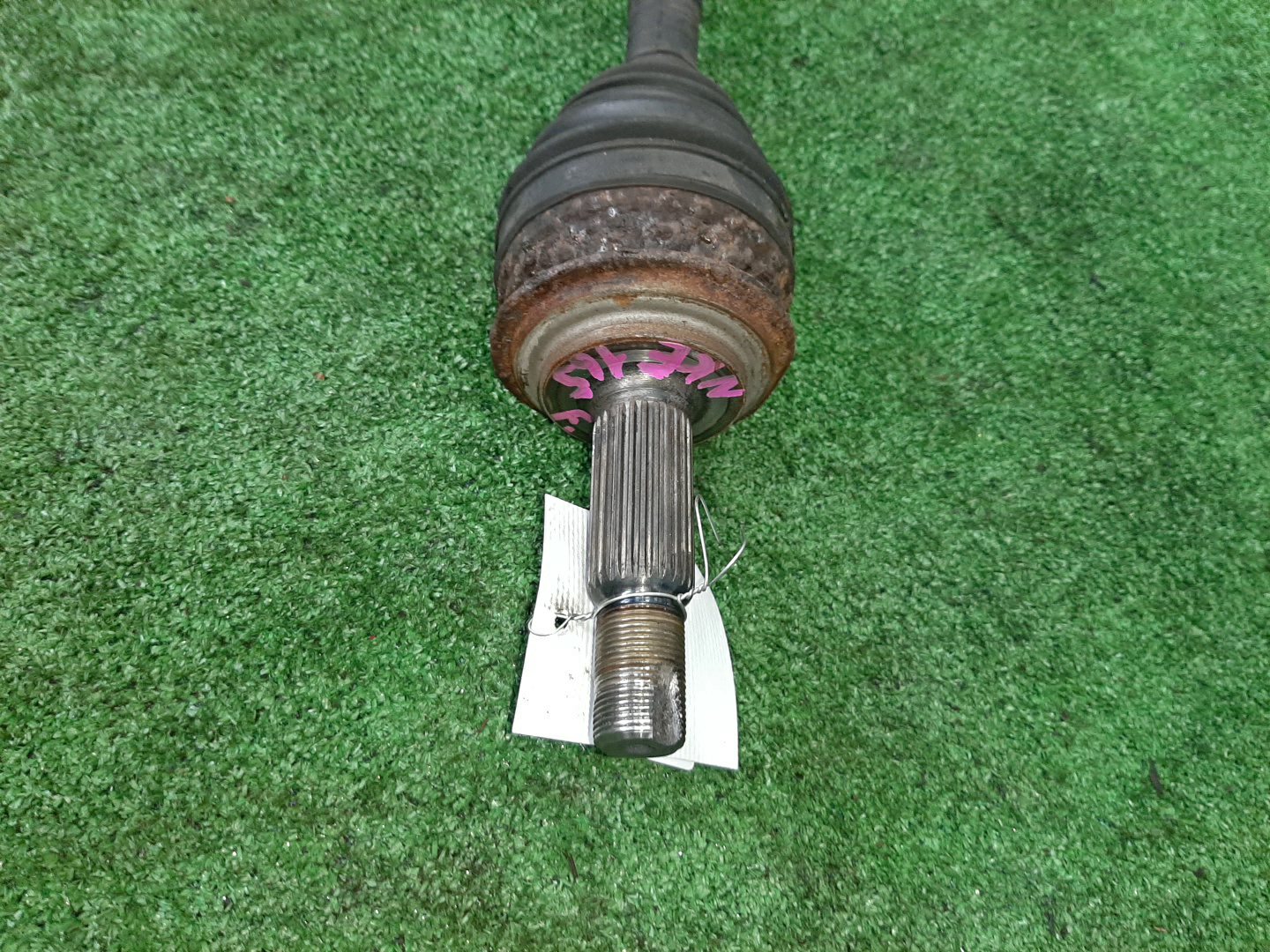 Привод правый передний TOYOTA COROLLA FIELDER, AQUA, COROLLA  AXIO NKE165G, NHP10, NKE165 1NZ-FXE 2 ракурс