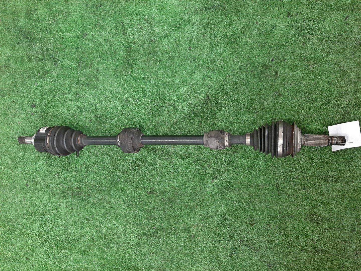 Привод правый передний TOYOTA IST, VITZ, COROLLA FIELDER, RACTIS, PORTE, SPADE, COROLLA  AXIO NCP110, NCP131, NZE161G, NCP120, NCP122, NCP141, NZE161 1NZ-FE 1 ракурс