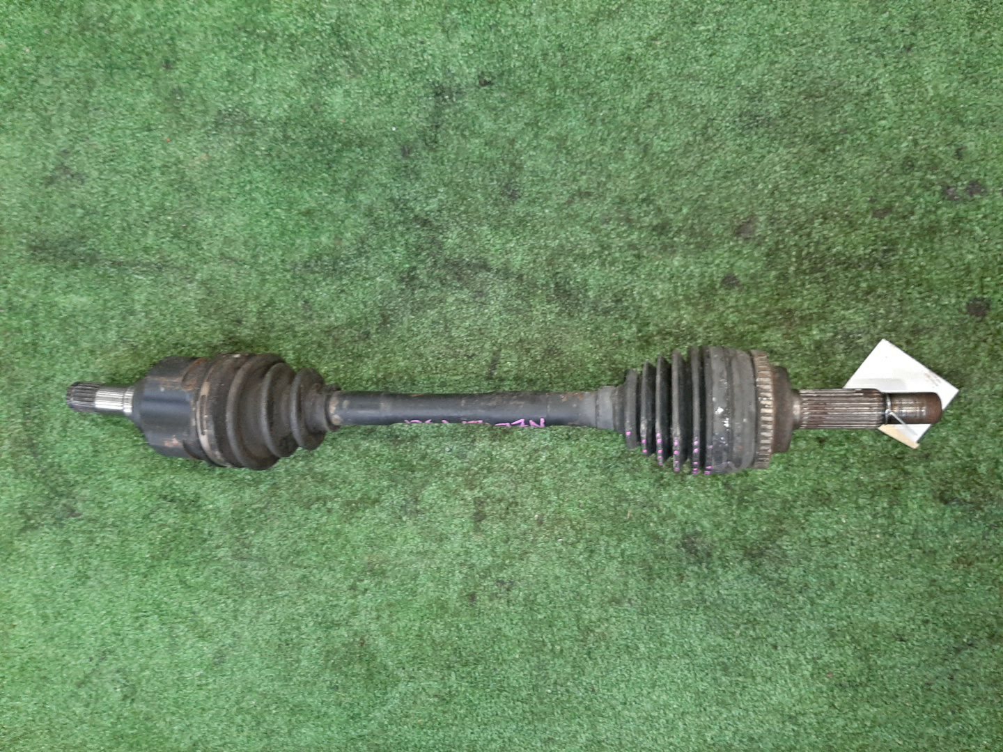 Привод левый передний TOYOTA COROLLA, PREMIO, COROLLA SPACIO, ALLION, COROLLA FIELDER, ALLEX, COROLLA RUNX, WILL VS, COROLLA  AXIO NZE121, NZE120, NZE141, NZT240, NZT260, NZE121N, NZE121G, NZE141G, NZE127 1NZ-FE, 2NZ-FE 1 ракурс