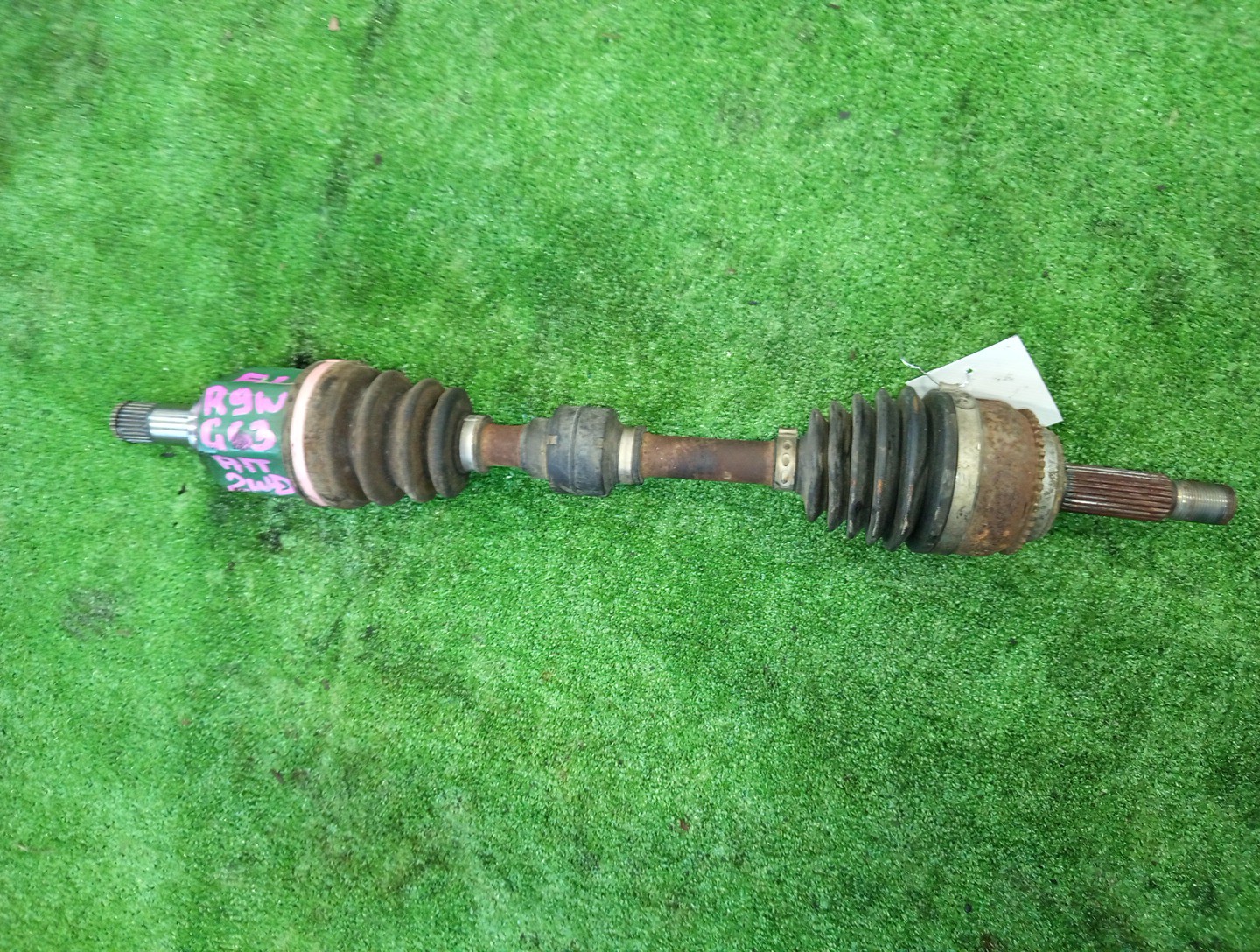 Привод левый передний MITSUBISHI DION, LANCER CR9W, CS6A 4G63, 4G94 1 ракурс