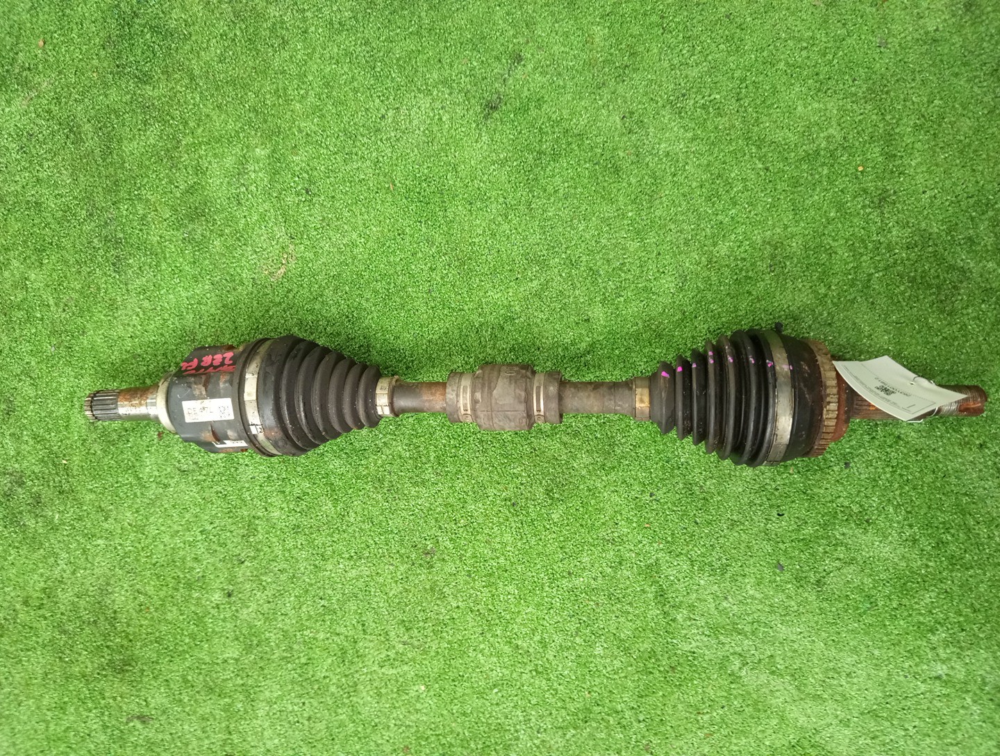 Привод левый передний TOYOTA AXIO, PREMIO, ISIS, WISH, ALLION, COROLLA FIELDER, COROLLA  AXIO, FIELDER ZRE142, ZRT260, ZGM10, ZGM10W, ZGM10G, ZGE20W, ZGE20G, ZRE142G 2ZR-FAE, 2ZR-FE 1 ракурс