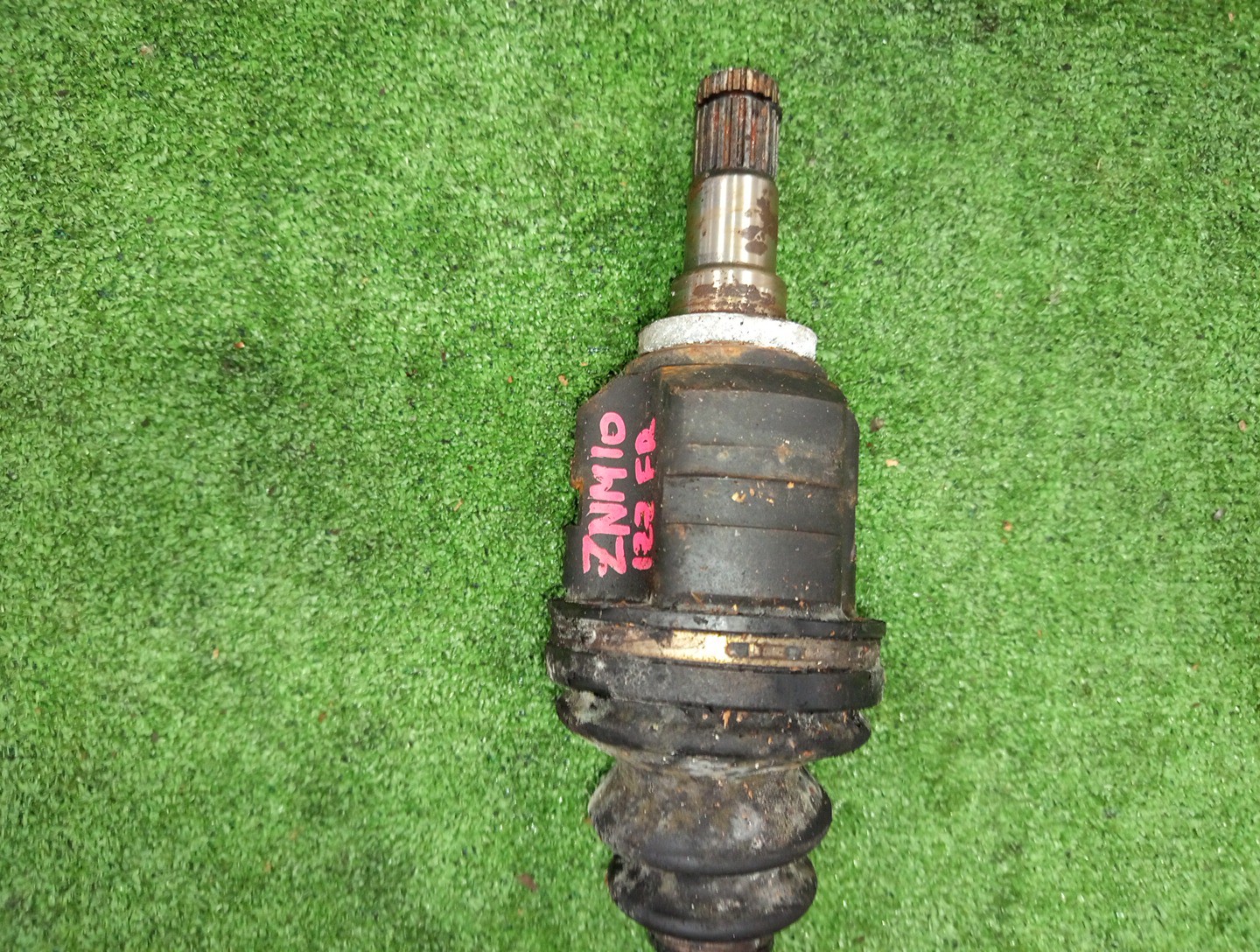 Привод правый передний TOYOTA COROLLA, COROLLA SPACIO, ISIS, WISH, COROLLA FIELDER, ALLEX, COROLLA RUNX, WILL VS ZZE122, ZZE122N, ZNM10, ZNM10W, ZNM10G, ZNE10, ZNE10G, ZZE122G, ZZE127 1ZZ-FE 3 ракурс