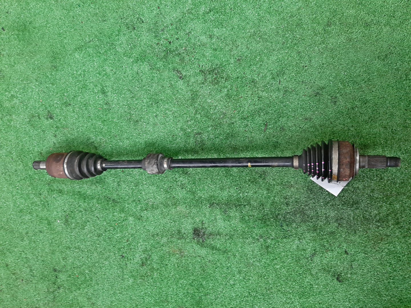 Привод правый передний HONDA AIRWAVE GJ1 L15A 1 ракурс