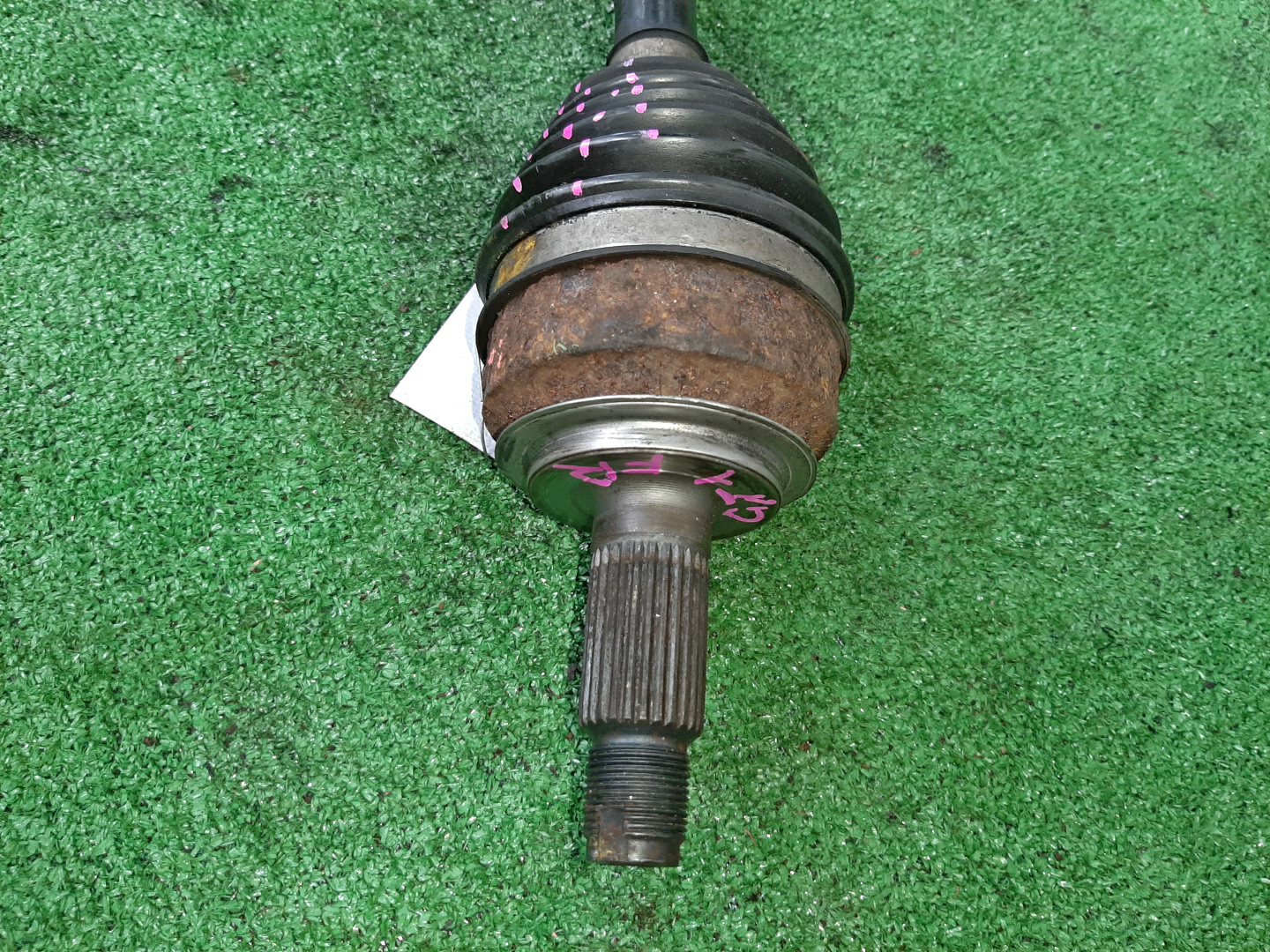 Привод правый передний HONDA AIRWAVE GJ1 L15A 2 ракурс