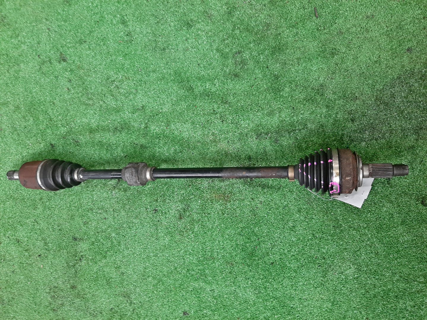 Привод правый передний HONDA AIRWAVE GJ1 L15A 1 ракурс