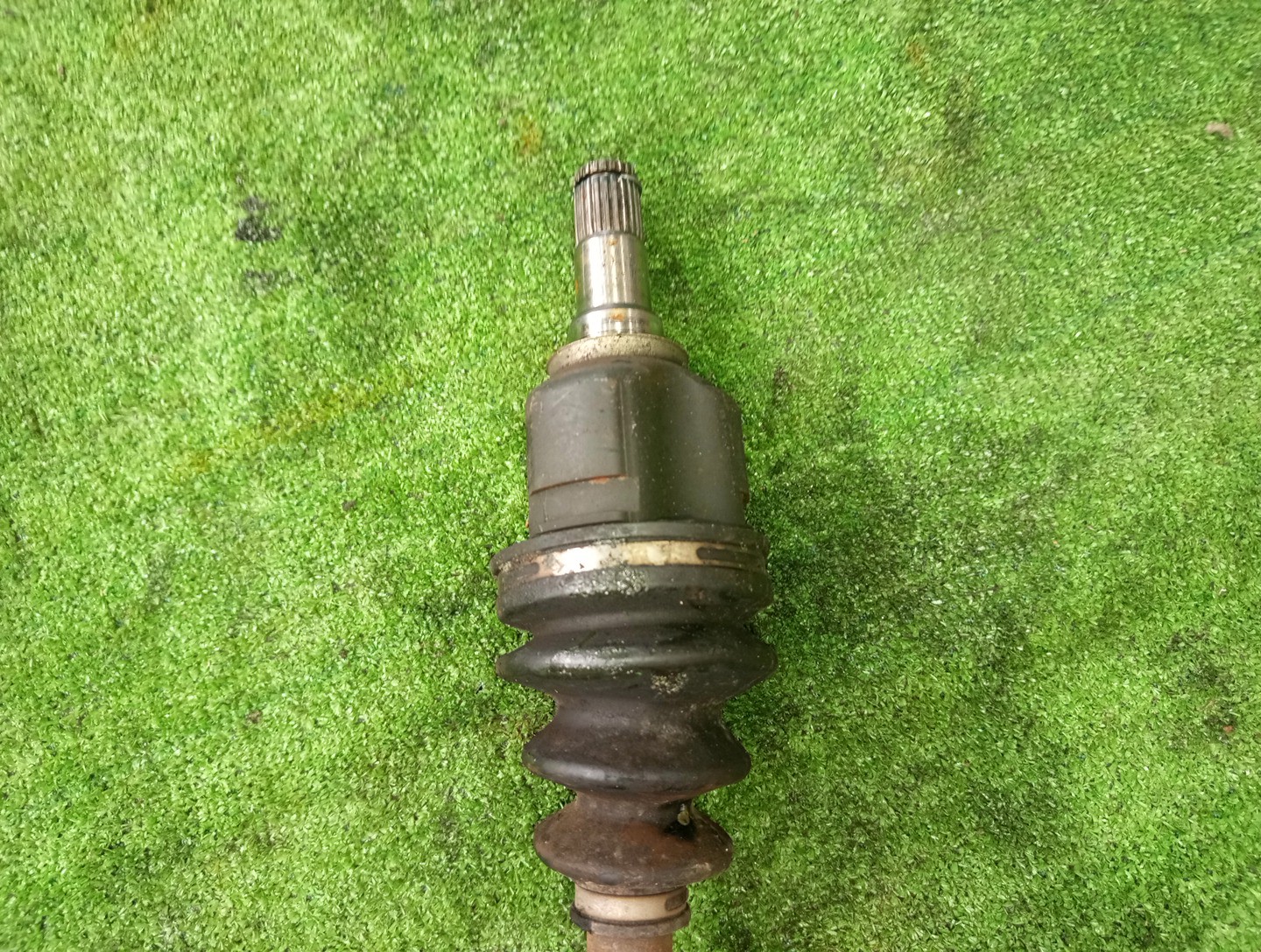Привод правый передний TOYOTA COROLLA, PREMIO, COROLLA SPACIO, ALLION, COROLLA FIELDER, ALLEX, COROLLA RUNX, WILL VS, COROLLA  AXIO NZE121, NZE120, NZE141, NZT240, NZT260, NZE121N, NZE121G, NZE141G, NZE127 1NZ-FE, 2NZ-FE 3 ракурс