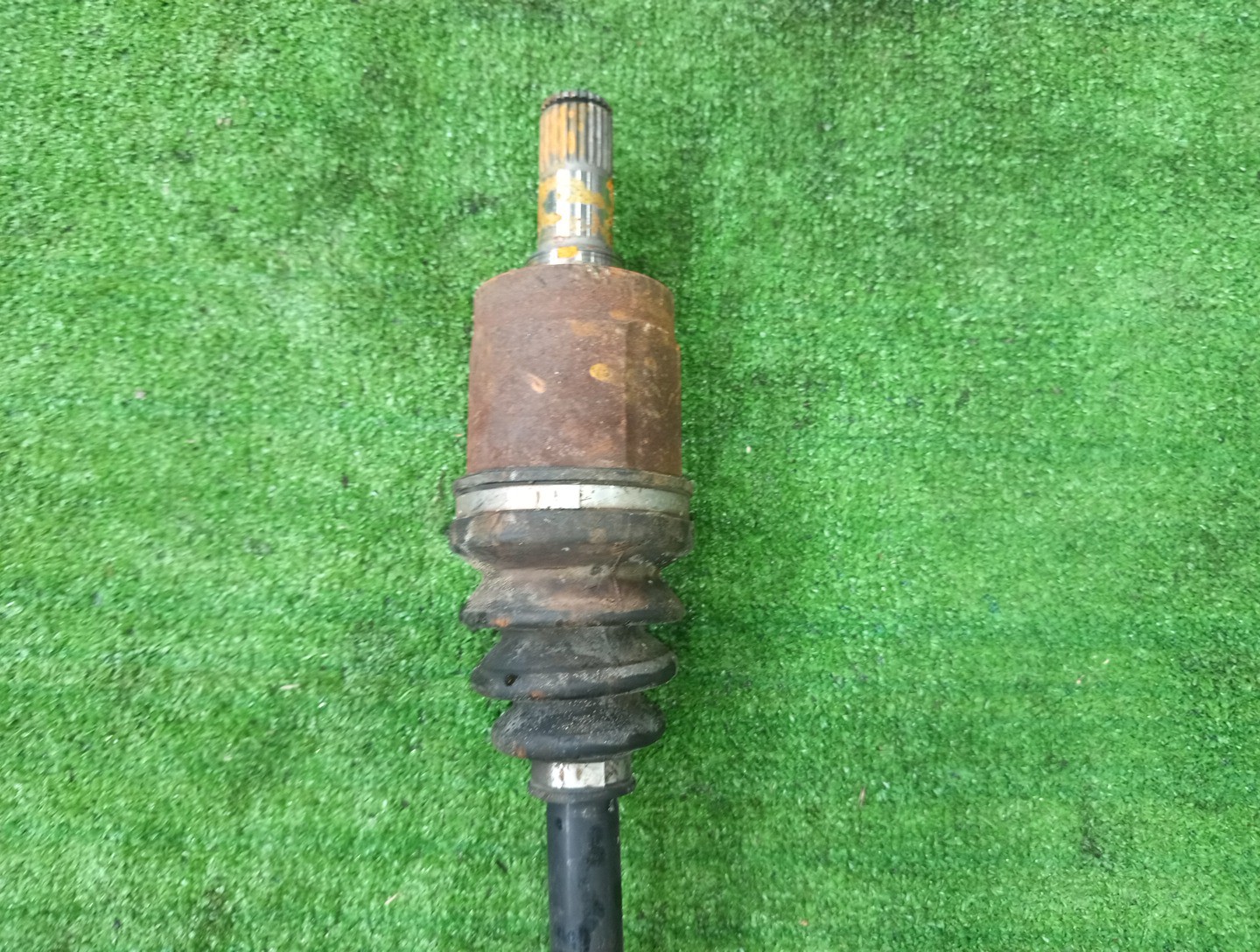 Привод правый передний HONDA AIRWAVE GJ1 L15A 3 ракурс