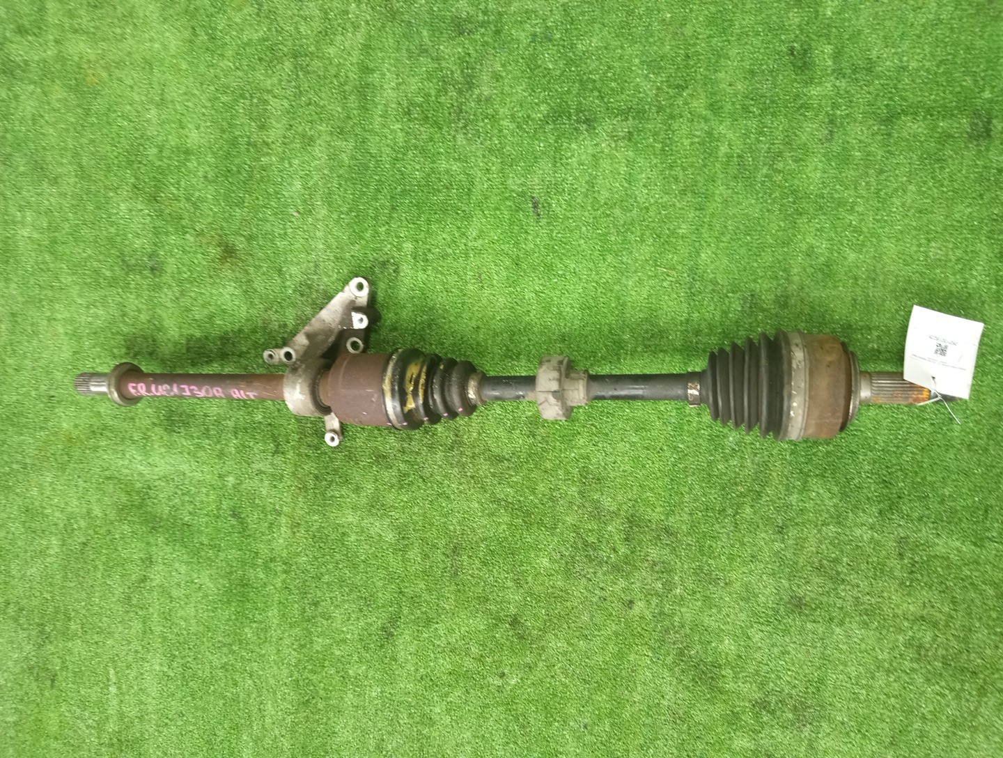 Привод правый передний HONDA INSPIRE UC1 J30A 1 ракурс