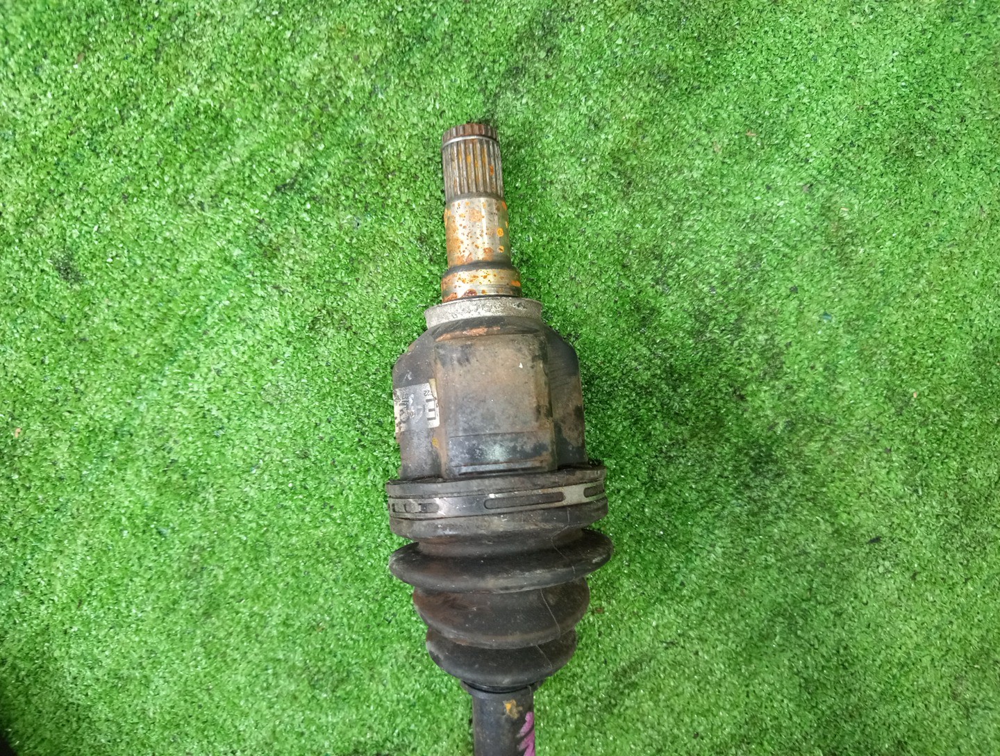 Привод левый передний TOYOTA COROLLA, PREMIO, COROLLA SPACIO, ALLION, COROLLA FIELDER, ALLEX, COROLLA RUNX, WILL VS, COROLLA  AXIO NZE121, NZE120, NZE141, NZT240, NZT260, NZE121N, NZE144G, NZE121G, NZE141G, NZE127, NZE144 1NZ-FE, 2NZ-FE 3 ракурс
