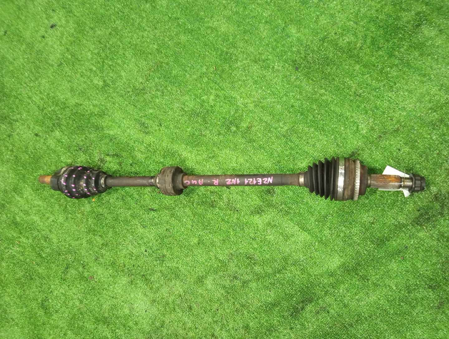 Привод правый передний TOYOTA COROLLA, PREMIO, COROLLA SPACIO, ALLION, COROLLA FIELDER, ALLEX, COROLLA RUNX, WILL VS, COROLLA  AXIO NZE121, NZE120, NZE141, NZT240, NZT260, NZE121N, NZE121G, NZE141G, NZE127 1NZ-FE, 2NZ-FE 1 ракурс