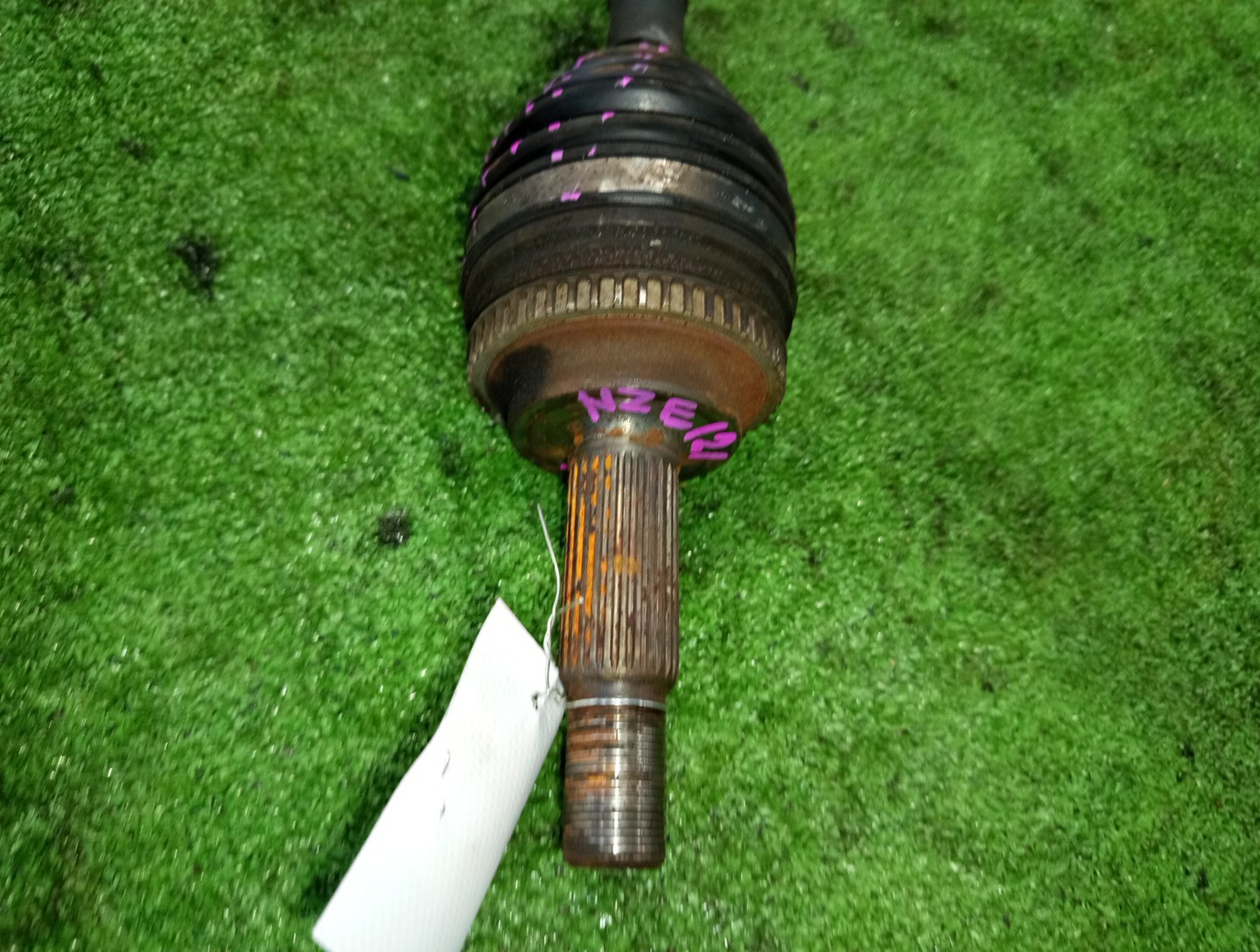 Привод левый передний TOYOTA COROLLA, PREMIO, COROLLA SPACIO, ALLION, COROLLA FIELDER, ALLEX, COROLLA RUNX, WILL VS, COROLLA  AXIO NZE121, NZE120, NZE141, NZT240, NZT260, NZE121N, NZE121G, NZE141G, NZE127 1NZ-FE, 2NZ-FE 2 ракурс
