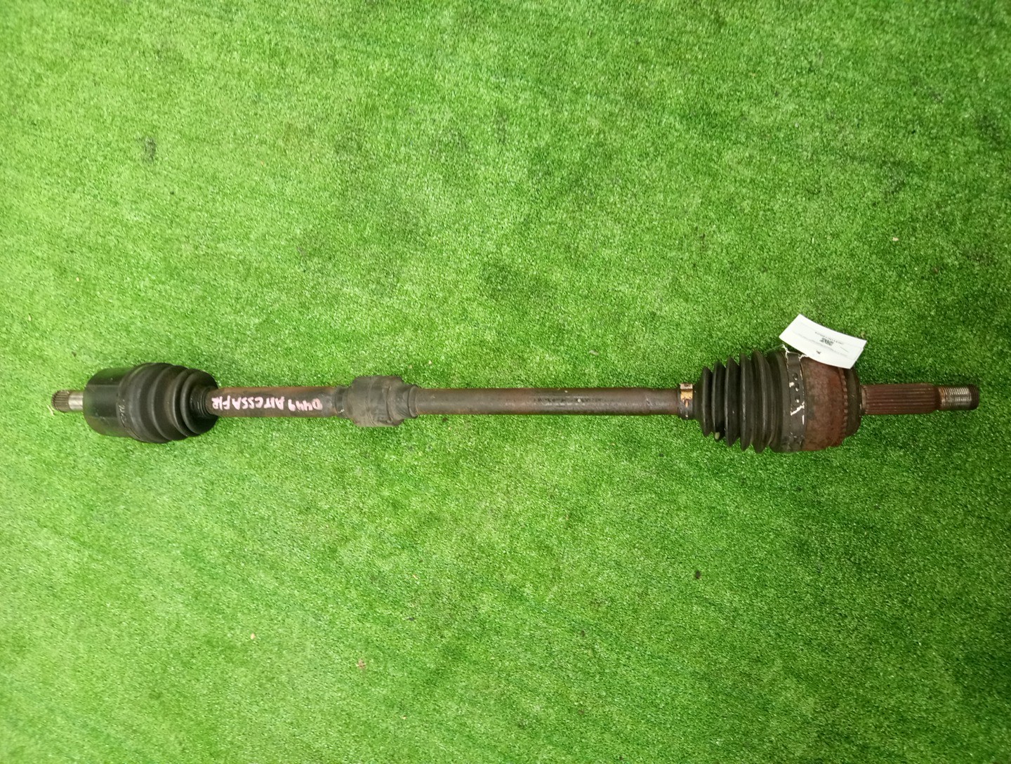 Привод правый передний MITSUBISHI LANCER CEDIA, LANCER, MIRAGE DINGO CS2A, CS5W, CS5A, CS2W, CS2V, CQ1A, CQ2A, CQ5A 4G15, 4G93, 4G13 1 ракурс Привод правый передний MITSUBISHI LANCER CEDIA, LANCER, MIRAGE DINGO CS2A, CS5W, CS5A, CS2W, CS2V, CQ1A, CQ2A, CQ5A 4G15, 4G93, 4G13 1 ракурс