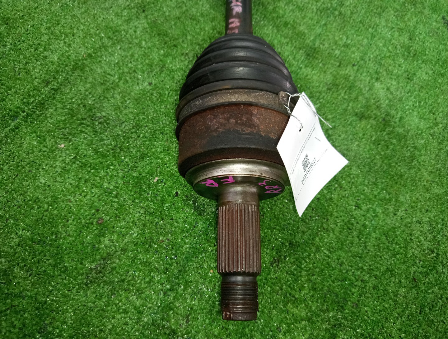 Привод правый передний HONDA ELYSION RR3 J30A 2 ракурс Привод правый передний HONDA ELYSION RR3 J30A 2 ракурс