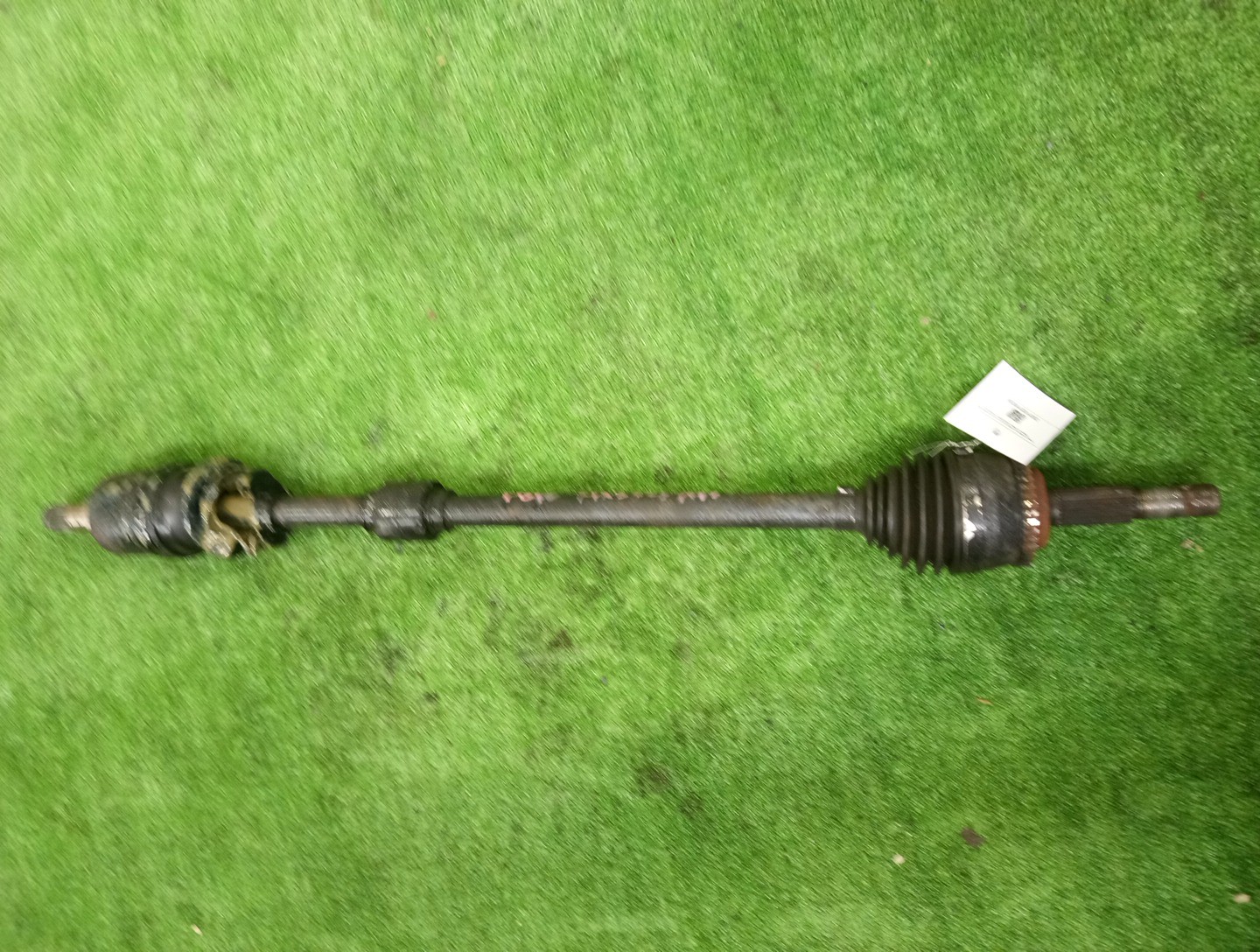 Привод правый передний NISSAN BLUEBIRD SYLPHY FG10 QG15DE 1 ракурс Привод правый передний NISSAN BLUEBIRD SYLPHY FG10 QG15DE 1 ракурс