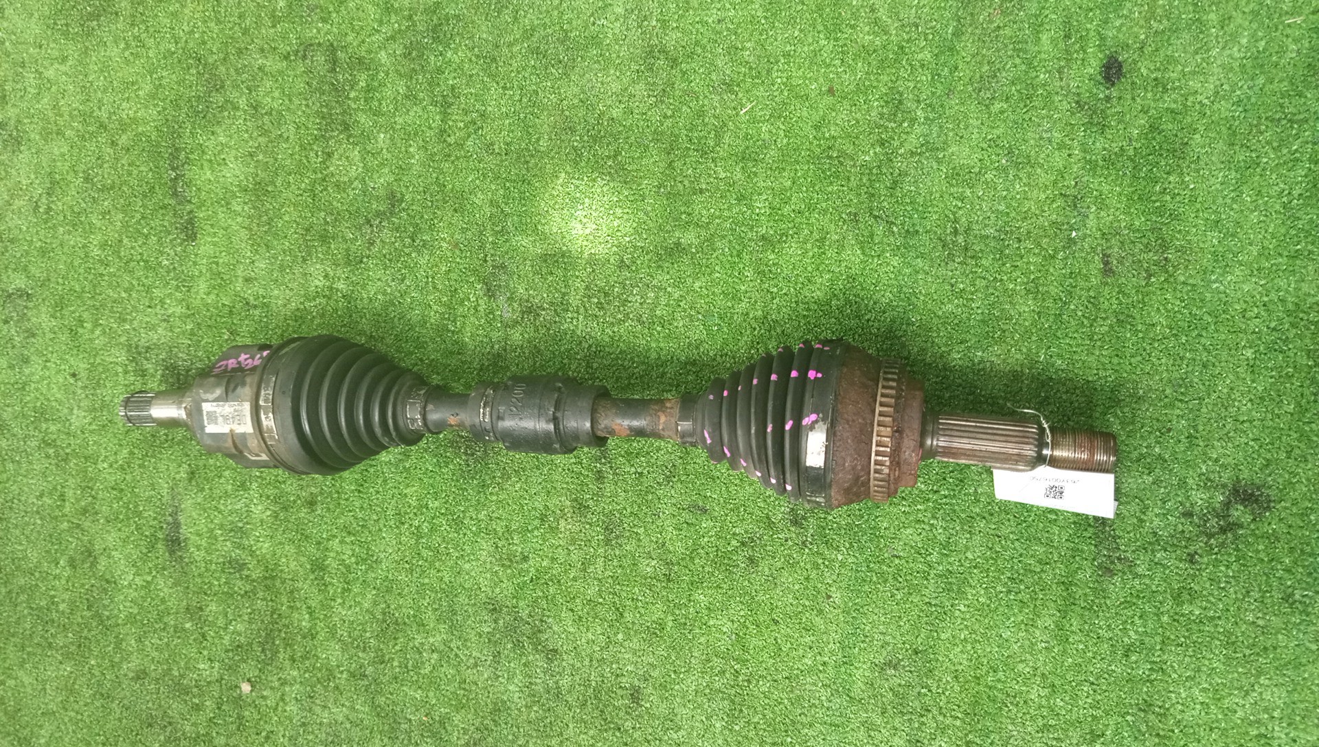 Привод левый передний TOYOTA PREMIO, ISIS, WISH, ALLION, COROLLA FIELDER, COROLLA  AXIO ZRT265, ZGM15G, ZGE25G, ZRE144G, ZRE144 2ZR-FAE, 2ZR-FE 1 ракурс