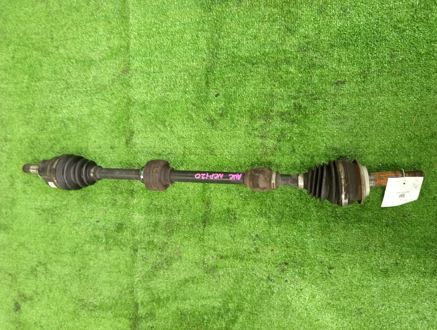 Привод правый передний TOYOTA IST, VITZ, COROLLA FIELDER, RACTIS, PORTE, SPADE, COROLLA  AXIO NCP110, NCP131, NZE161G, NCP120, NCP122, NCP141, NZE161 1NZ-FE 1 ракурс