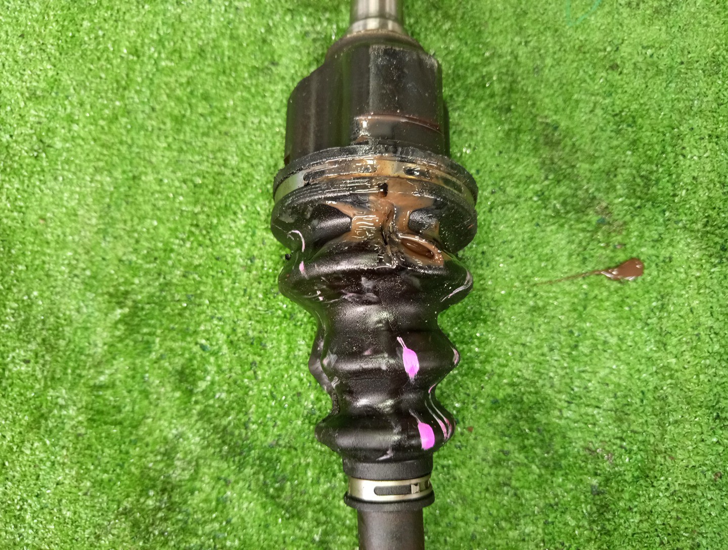 Привод правый передний TOYOTA COROLLA, PREMIO, COROLLA SPACIO, ALLION, COROLLA FIELDER, ALLEX, COROLLA RUNX, WILL VS, COROLLA  AXIO NZE121, NZE120, NZE141, NZT240, NZT260, NZE121N, NZE121G, NZE141G, NZE127 1NZ-FE, 2NZ-FE 4 ракурс