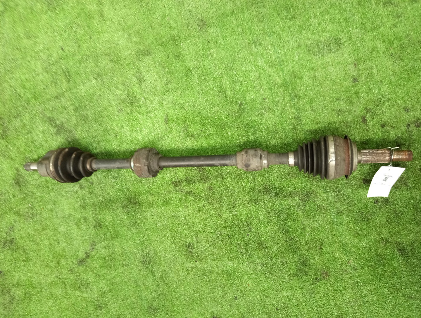 Привод правый передний TOYOTA IST, VITZ, COROLLA FIELDER, RACTIS, PORTE, SPADE, COROLLA  AXIO NCP110, NCP131, NZE161G, NCP120, NCP122, NCP141, NZE161 1NZ-FE 1 ракурс
