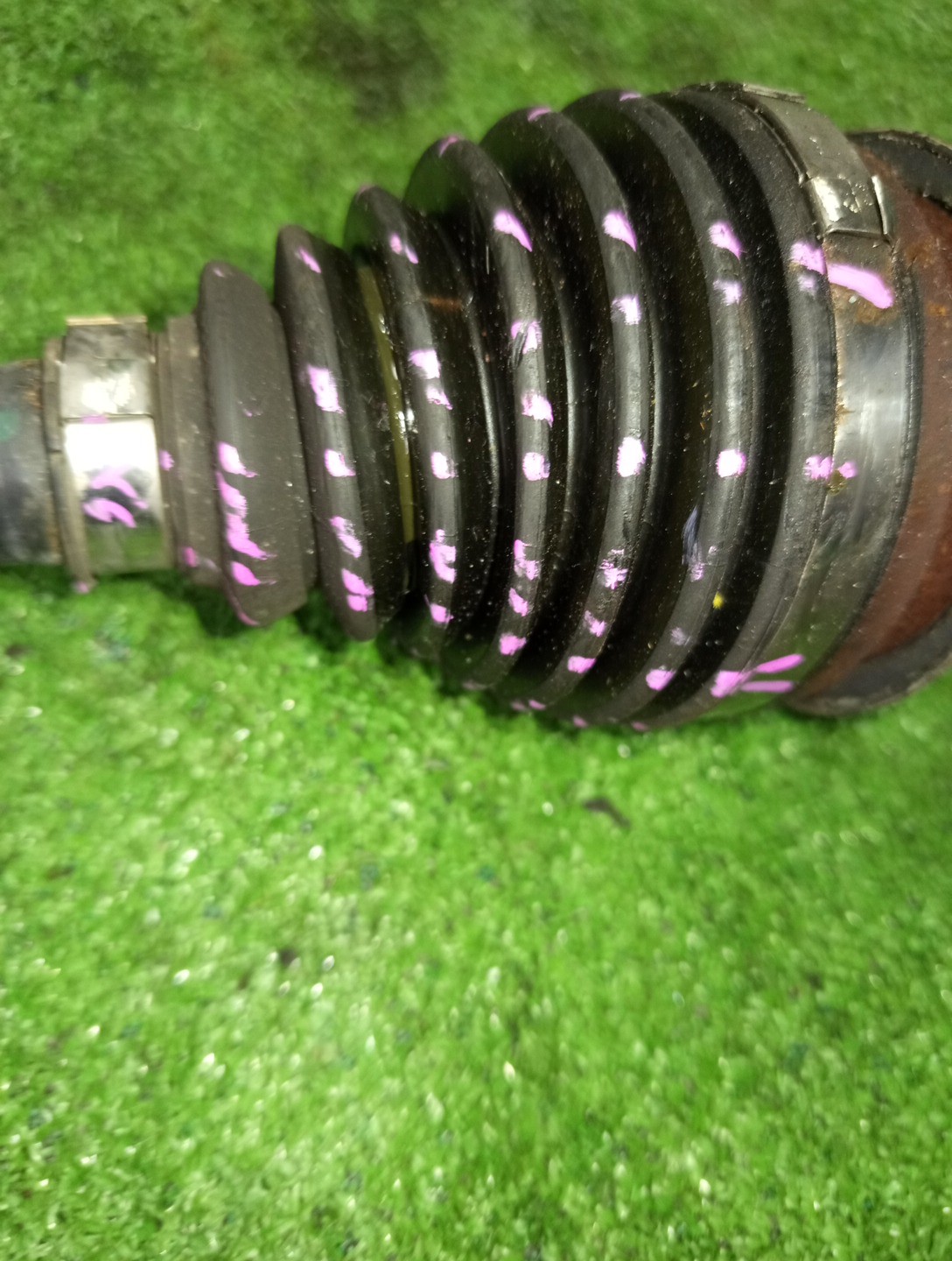 Привод правый передний TOYOTA VITZ NSP130 1NR-FE 4 ракурс