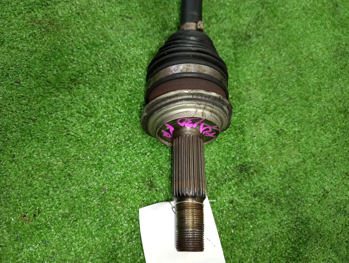 Привод правый передний TOYOTA VITZ, BELTA KSP130, KSP90, KSP92 1KR-FE 2 ракурс