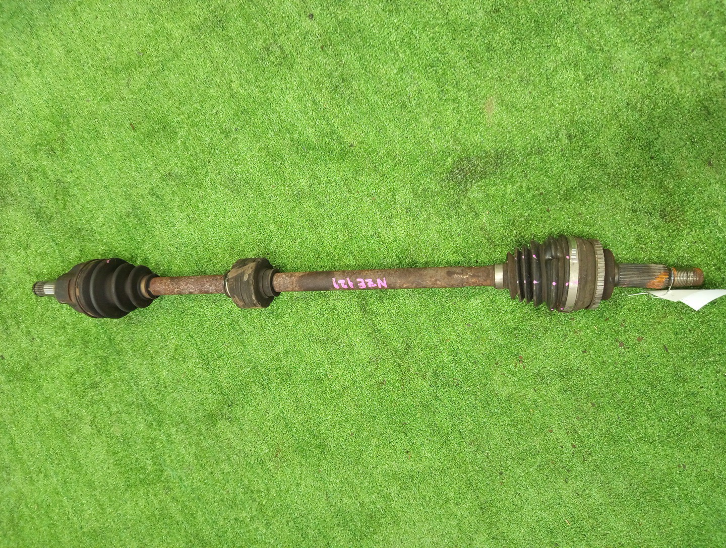 Привод правый передний TOYOTA COROLLA, PREMIO, COROLLA SPACIO, ALLION, COROLLA FIELDER, ALLEX, COROLLA RUNX, WILL VS, COROLLA  AXIO NZE121, NZE120, NZE141, NZT240, NZT260, NZE121N, NZE121G, NZE141G, NZE127 1NZ-FE, 2NZ-FE 1 ракурс