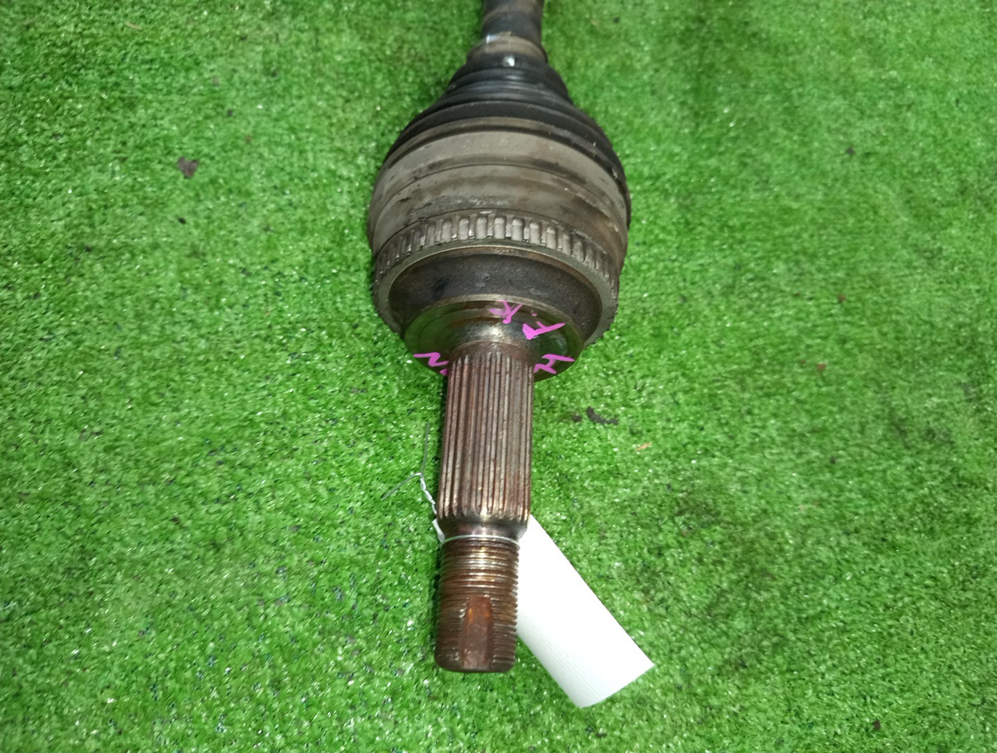 Привод правый передний TOYOTA COROLLA, PREMIO, COROLLA SPACIO, ALLION, COROLLA FIELDER, ALLEX, COROLLA RUNX, WILL VS, COROLLA  AXIO NZE121, NZE120, NZE141, NZT240, NZT260, NZE121N, NZE121G, NZE141G, NZE127 1NZ-FE, 2NZ-FE 2 ракурс