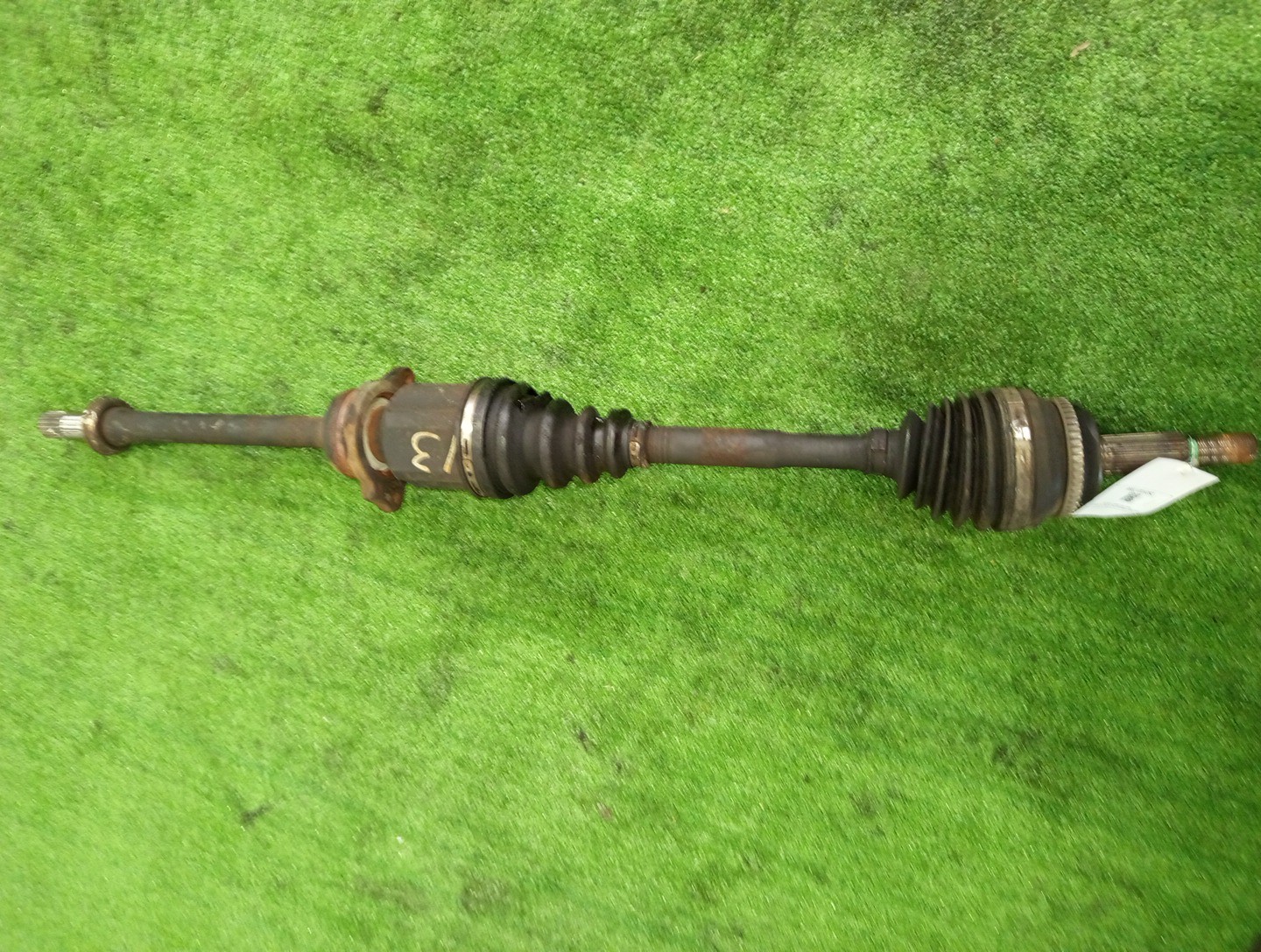 Привод правый передний TOYOTA CALDINA, PREMIO, ISIS, WISH, ALLION AZT241W, AZT240, ANM10G, ZRE152N, ANE10G 1AZ-FSE 1 ракурс