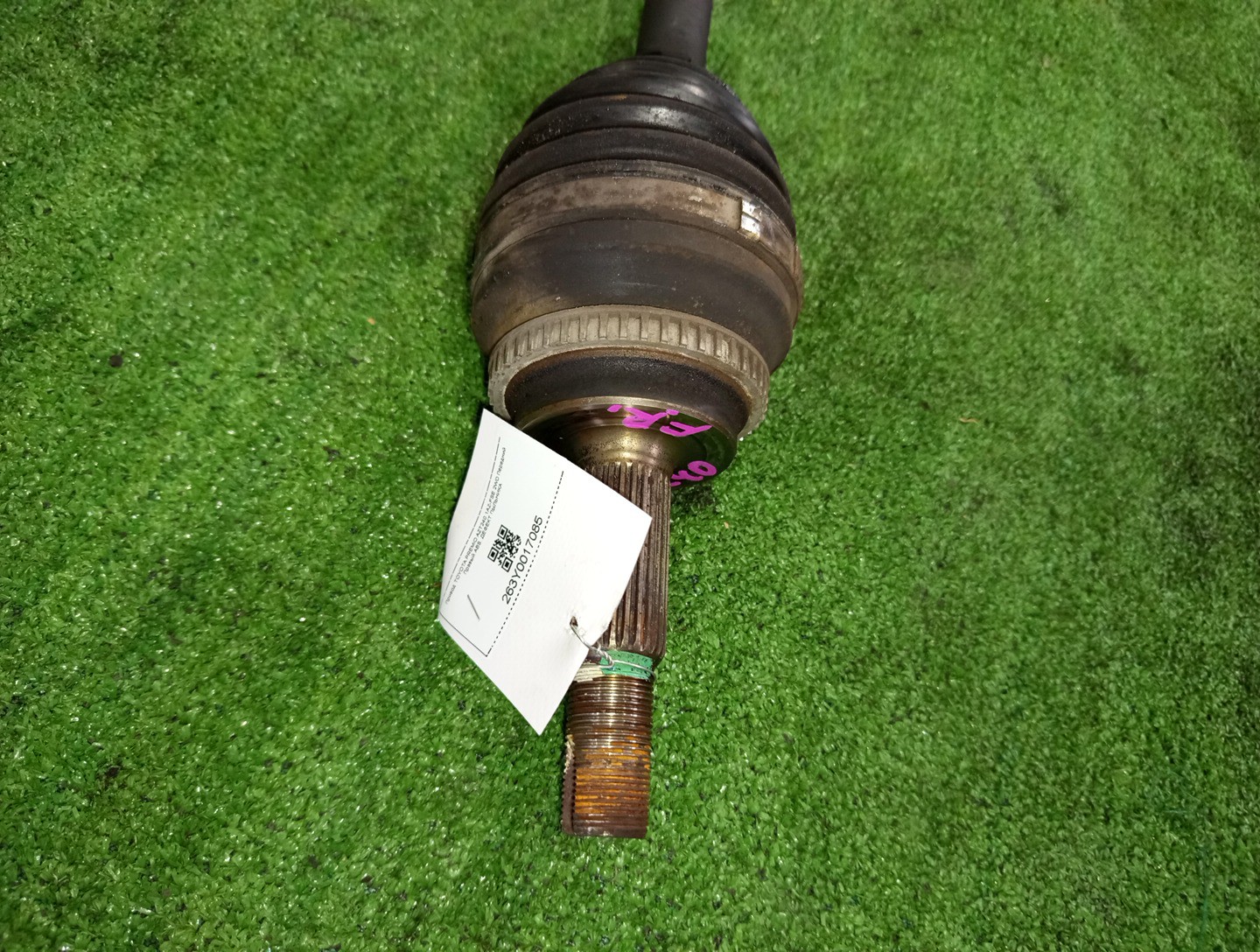 Привод правый передний TOYOTA CALDINA, PREMIO, ISIS, WISH, ALLION AZT241W, AZT240, ANM10G, ZRE152N, ANE10G 1AZ-FSE 2 ракурс