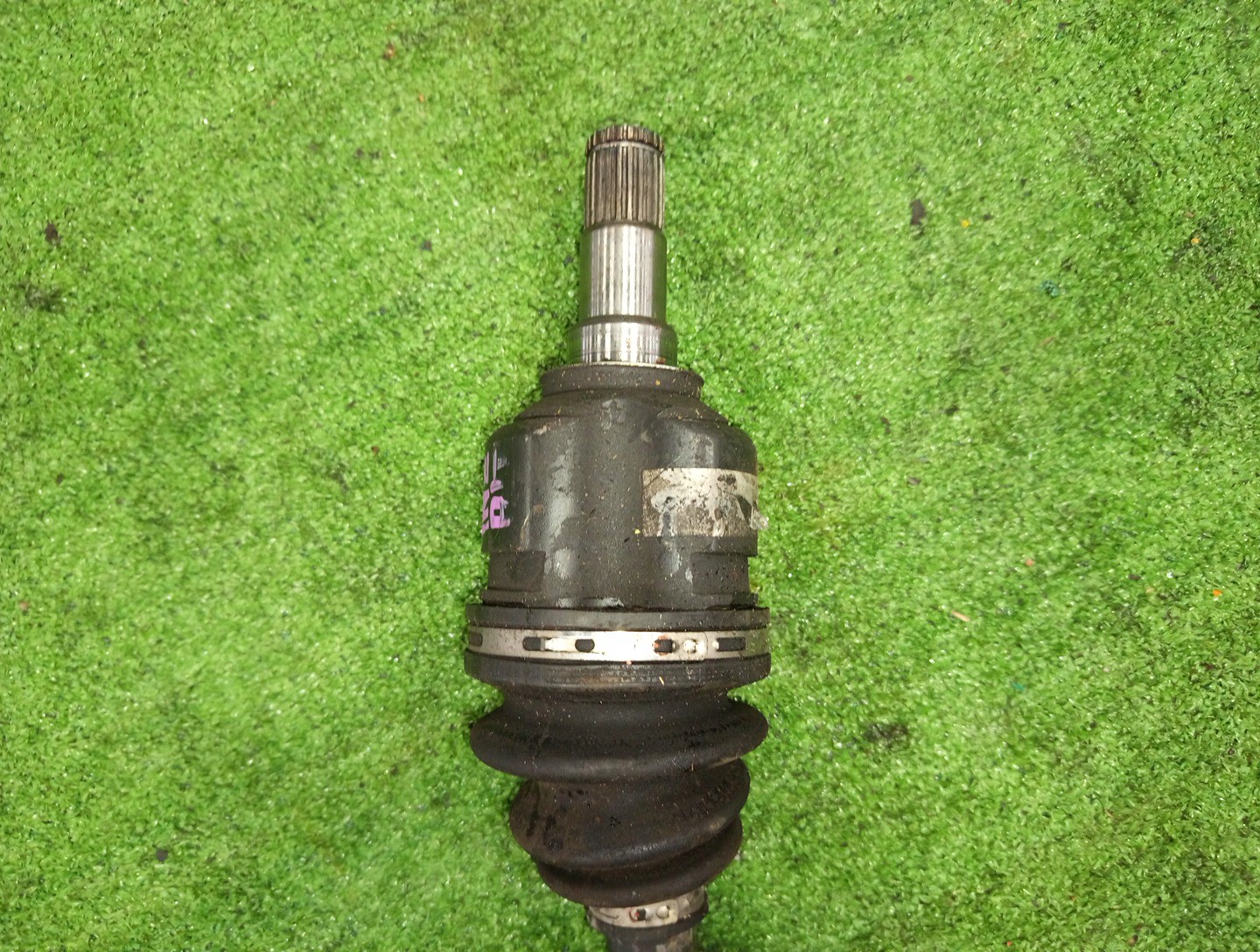 Привод левый передний TOYOTA COROLLA, PREMIO, COROLLA SPACIO, ALLION, COROLLA FIELDER, ALLEX, COROLLA RUNX, WILL VS, COROLLA  AXIO NZE121, NZE120, NZE141, NZT240, NZT260, NZE121N, NZE144G, NZE121G, NZE141G, NZE127, NZE144 1NZ-FE, 2NZ-FE 3 ракурс
