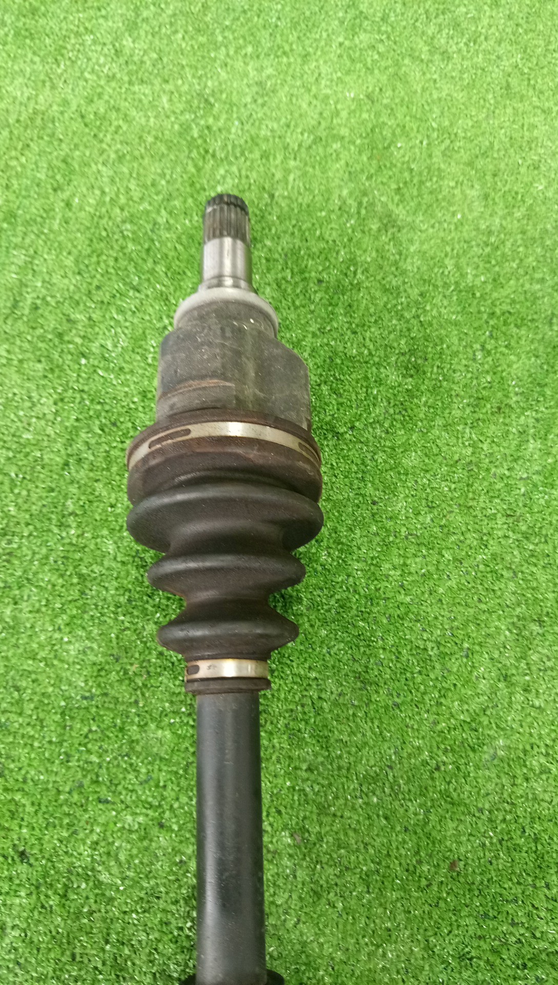 Привод правый передний TOYOTA COROLLA FIELDER, AQUA, COROLLA  AXIO NKE165G, NHP10, NKE165 1NZ-FXE 3 ракурс