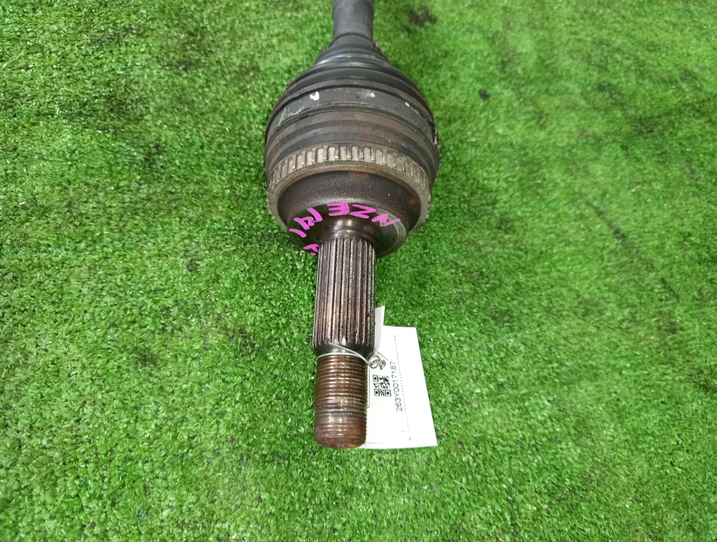 Привод правый передний TOYOTA COROLLA, PREMIO, COROLLA SPACIO, ALLION, COROLLA FIELDER, ALLEX, COROLLA RUNX, WILL VS, COROLLA  AXIO NZE121, NZE120, NZE141, NZT240, NZT260, NZE121N, NZE121G, NZE141G, NZE127 1NZ-FE, 2NZ-FE 2 ракурс