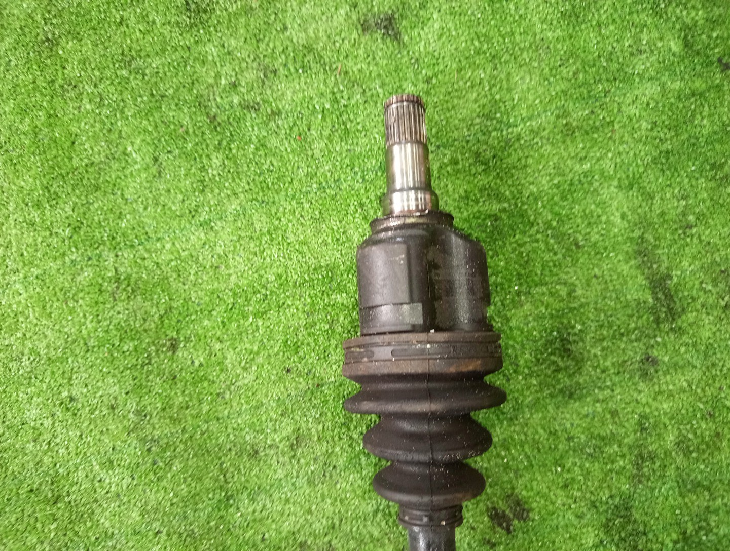 Привод правый передний TOYOTA COROLLA, PREMIO, COROLLA SPACIO, ALLION, COROLLA FIELDER, ALLEX, COROLLA RUNX, WILL VS, COROLLA  AXIO NZE121, NZE120, NZE141, NZT240, NZT260, NZE121N, NZE121G, NZE141G, NZE127 1NZ-FE, 2NZ-FE 3 ракурс